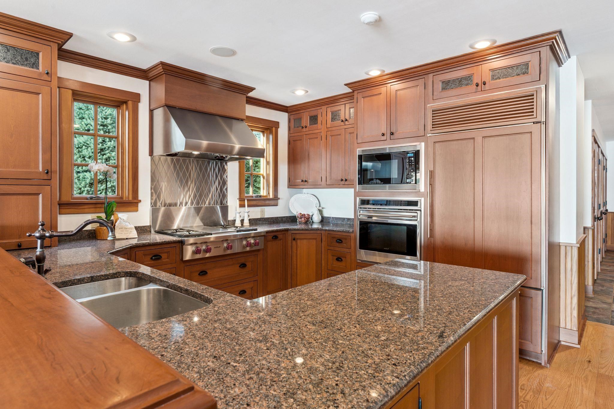 130 West Point Rd, Moultonborough, NH 03254