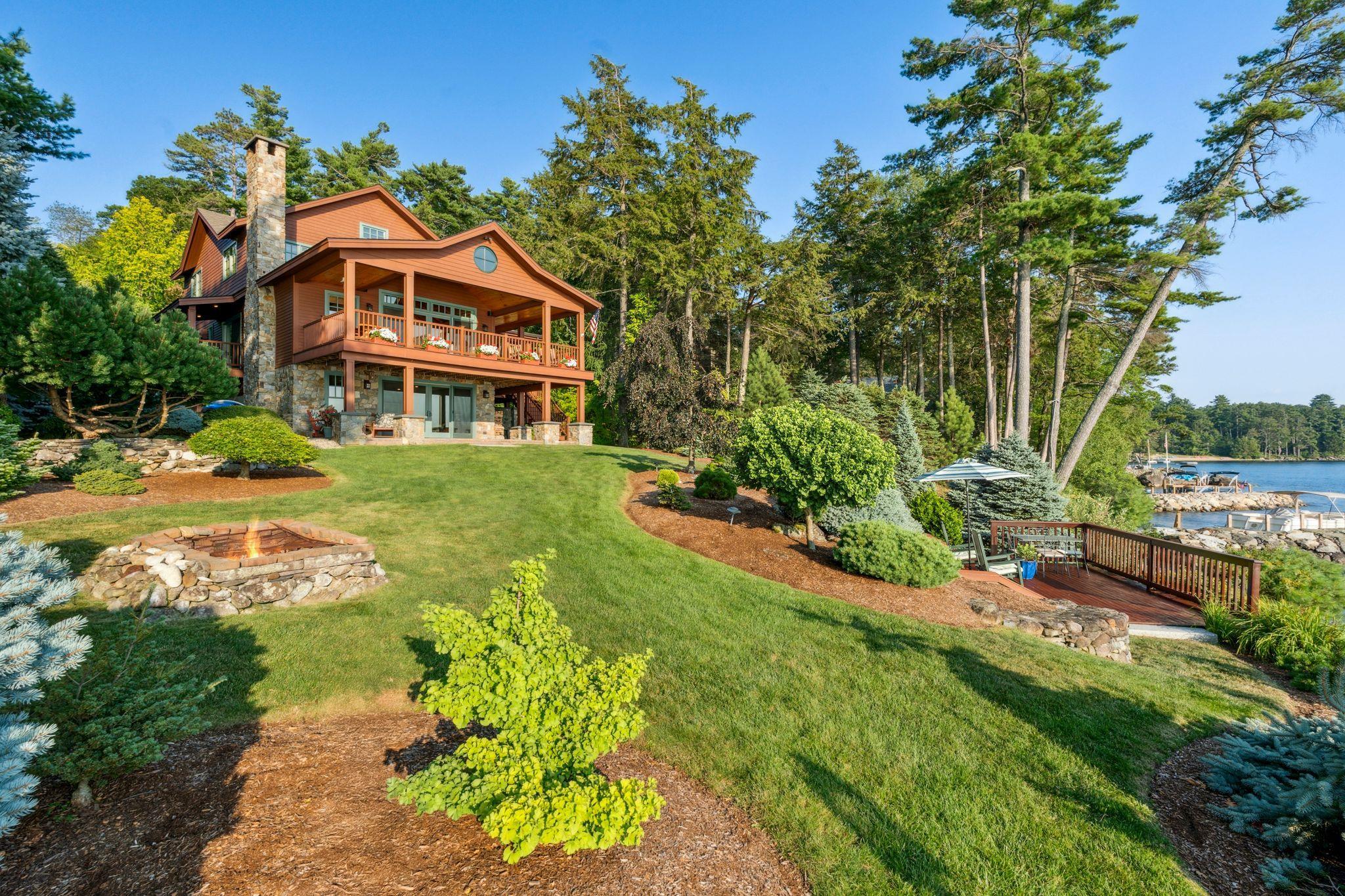 130 West Point Rd, Moultonborough, NH 03254