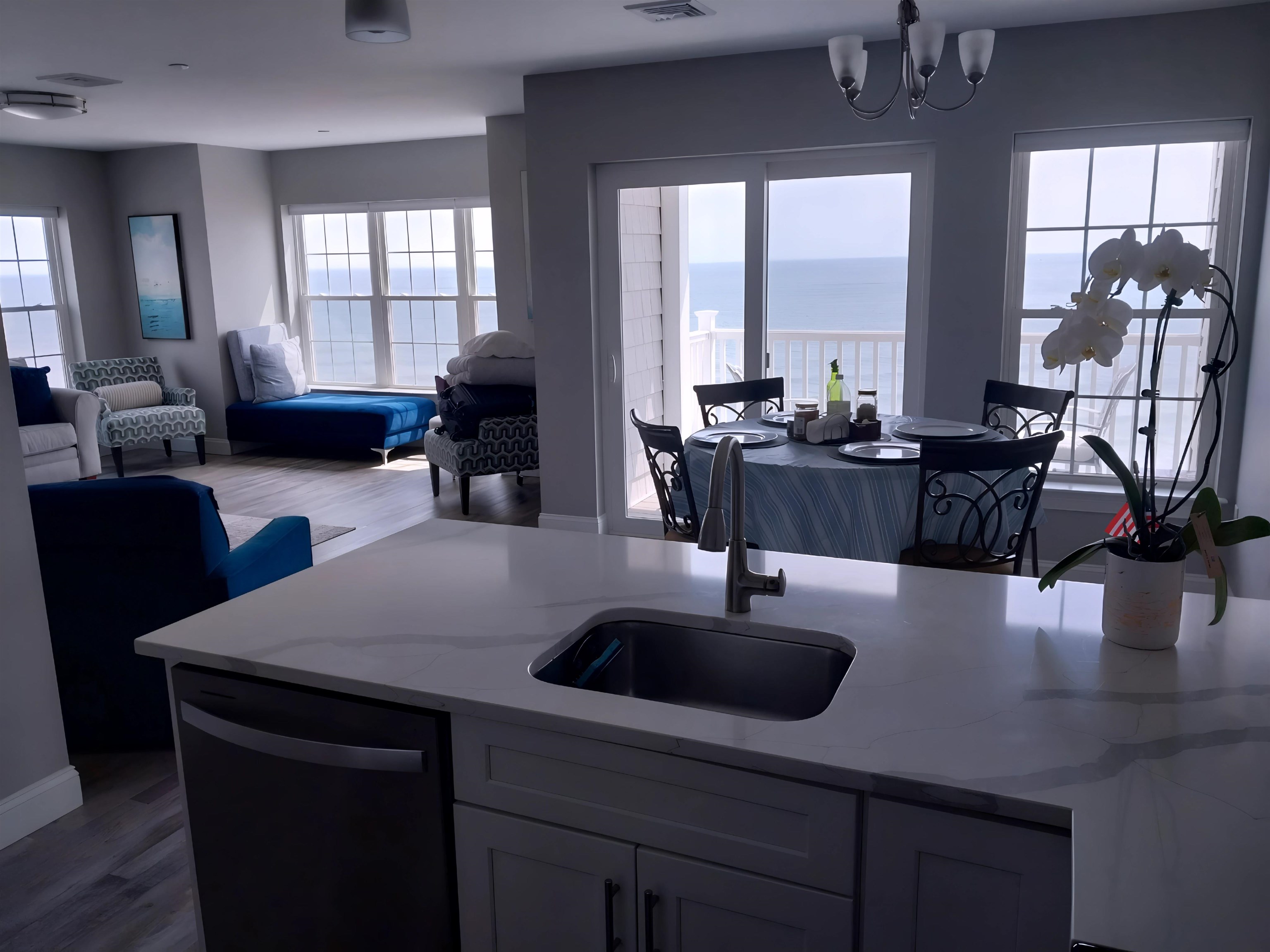 435 Ocean Blvd, Hampton, NH 03842