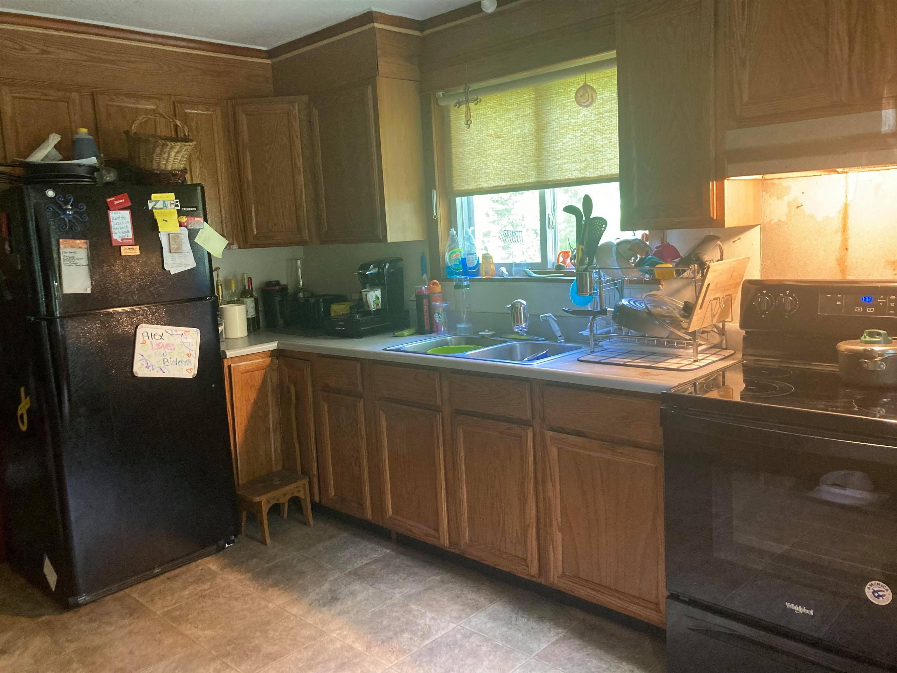 7 Glen St, Farmington, NH 03835