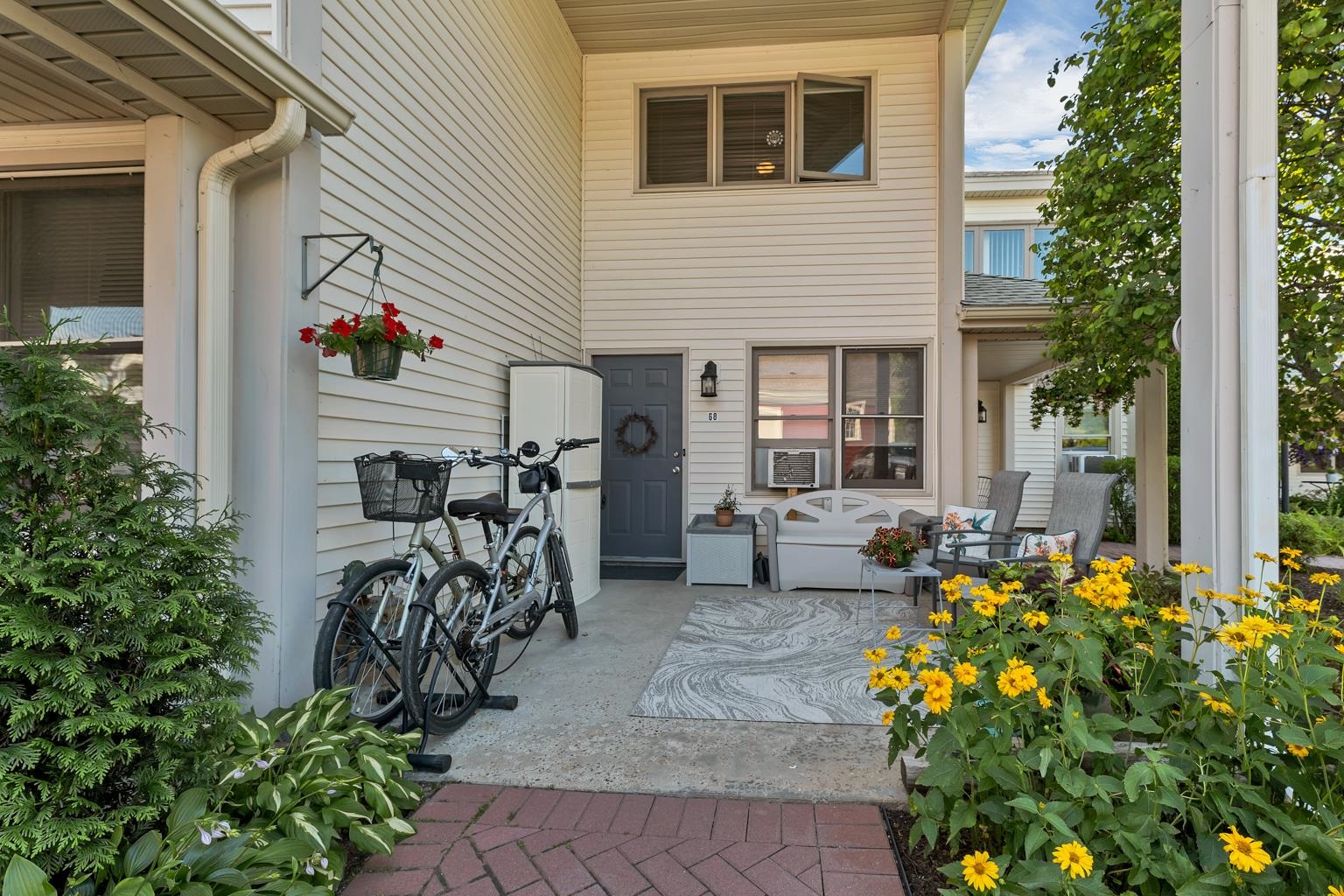 68 Railroad Ave #3, Wolfeboro, NH 03894-0771