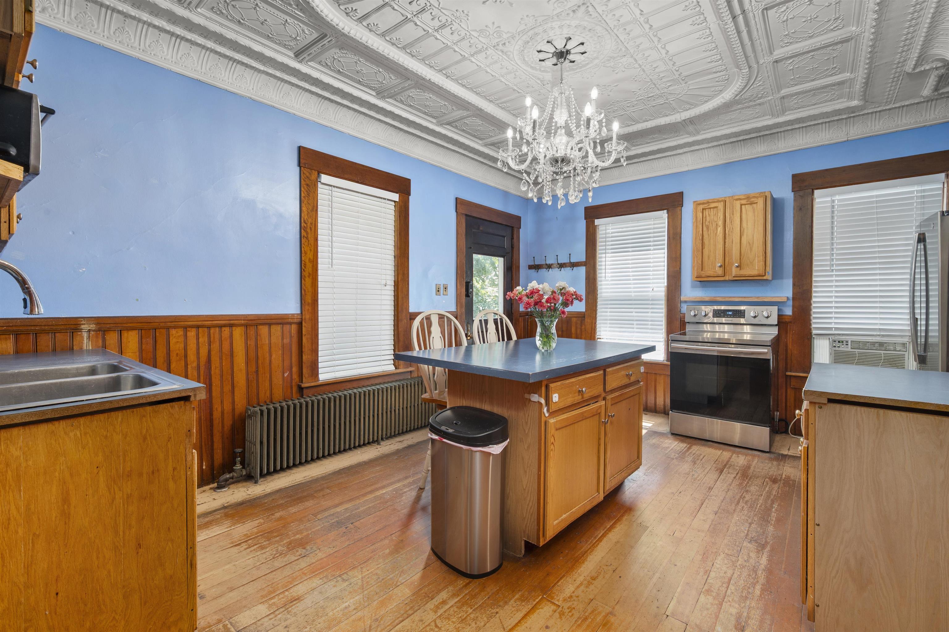 62 Whipple Ave, Laconia, NH 03246