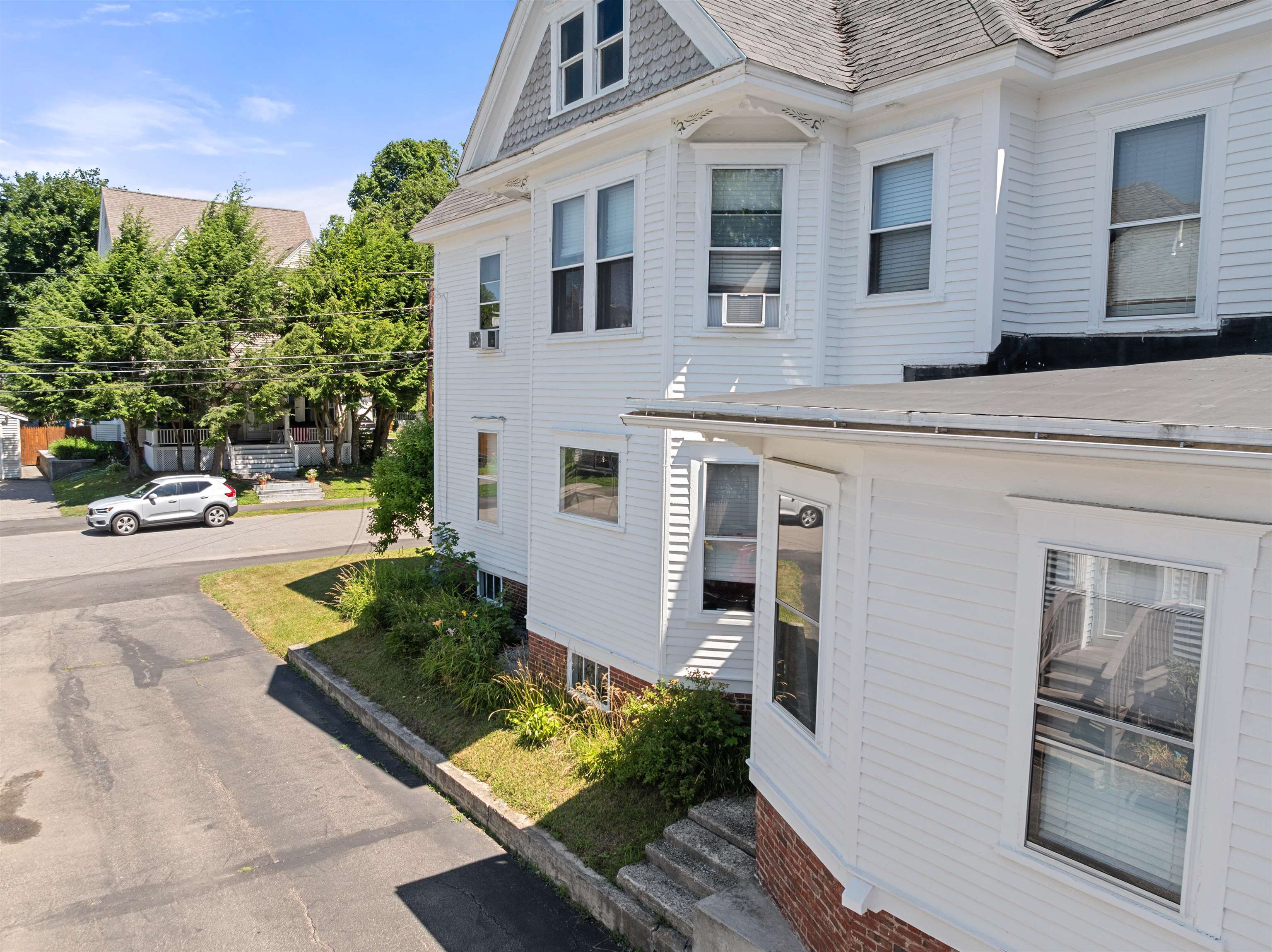 62 Whipple Ave, Laconia, NH 03246