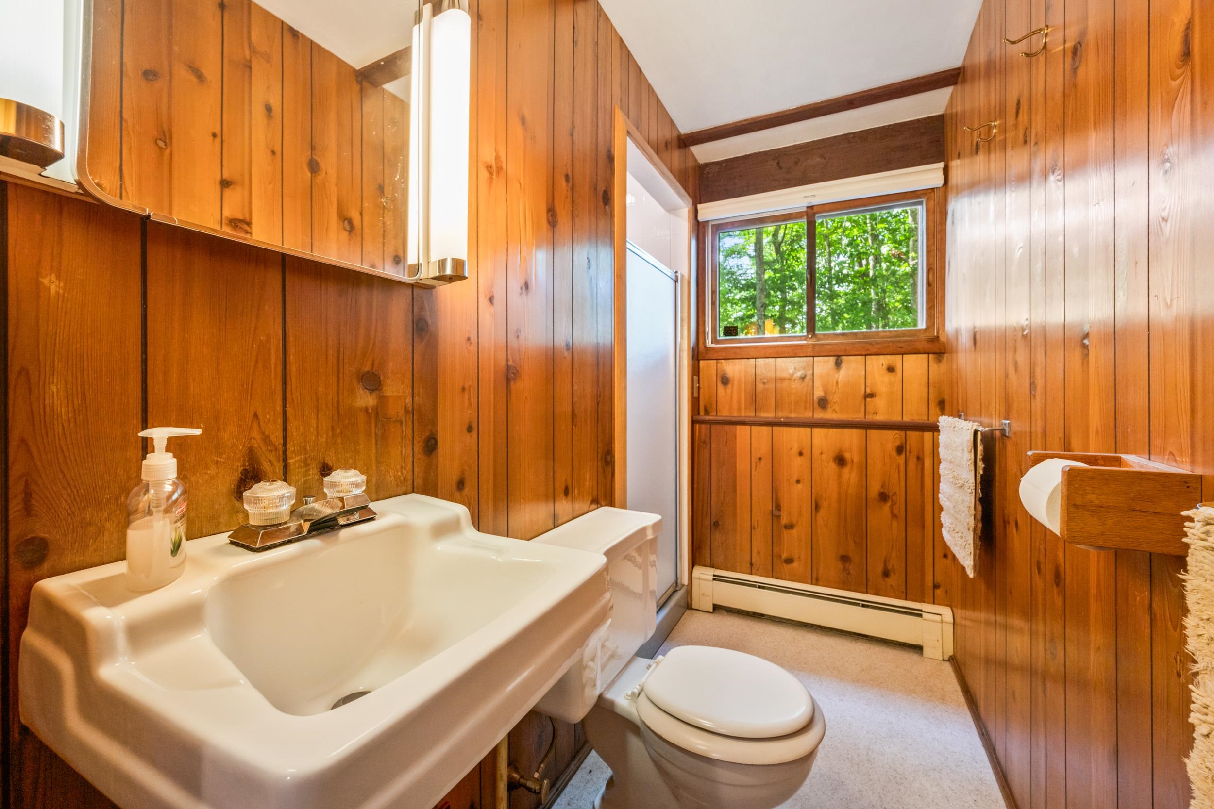 27 Moat Mountain Cir, Bartlett, NH 03812