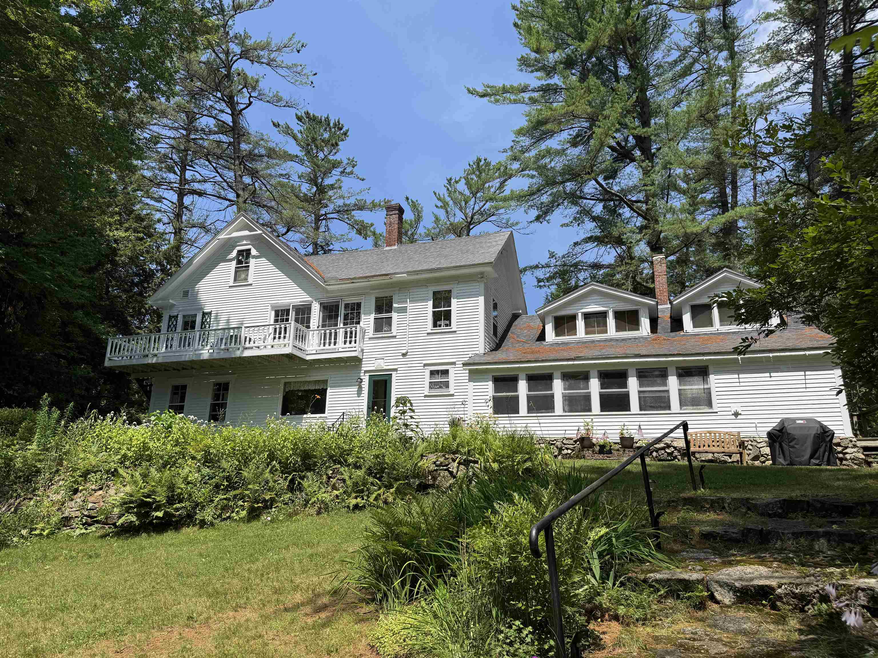 37 Old Ledge Rd, Holderness, NH 03245