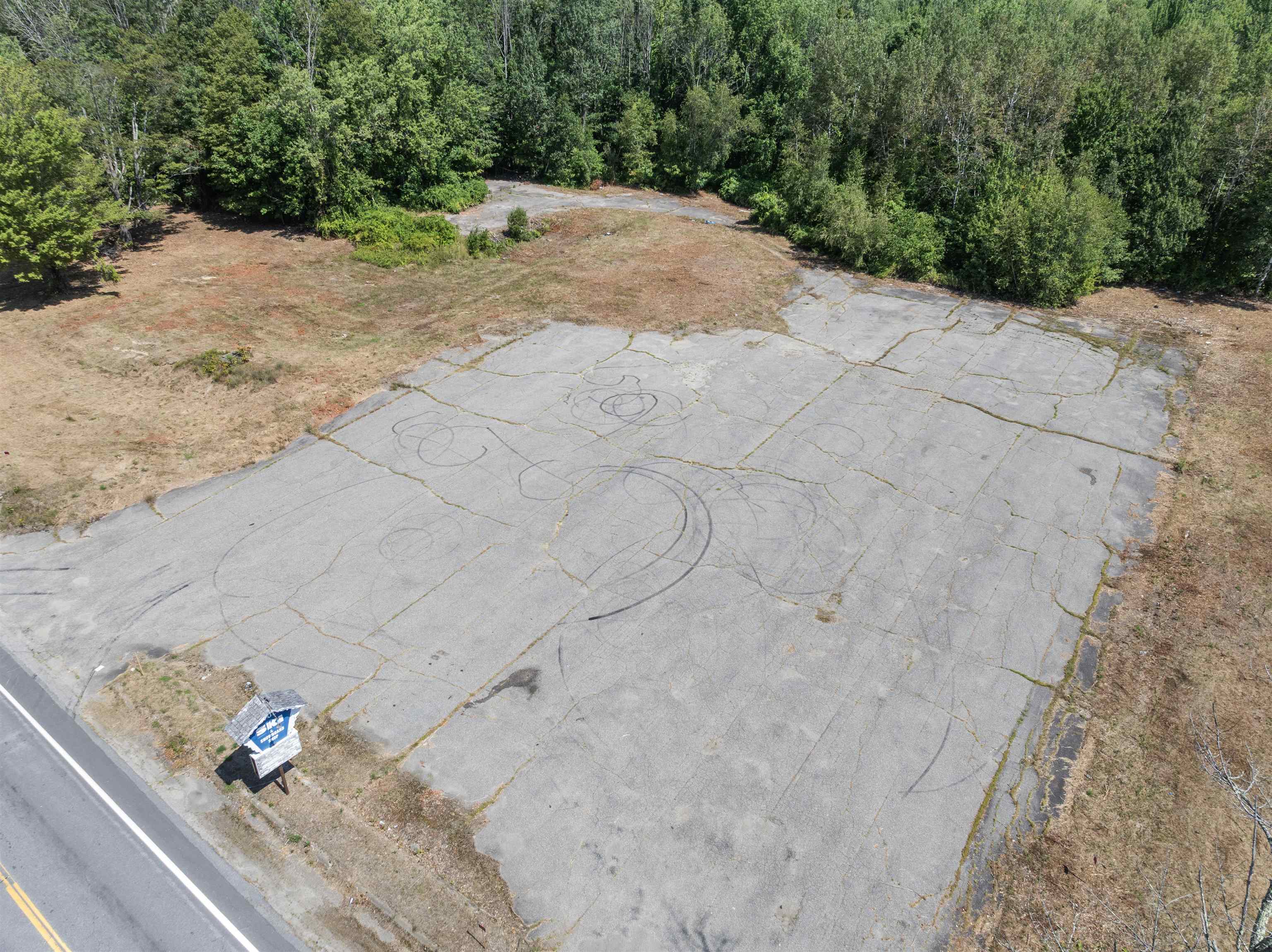 700-720 Cherry Valley Rd, Gilford, NH 03249