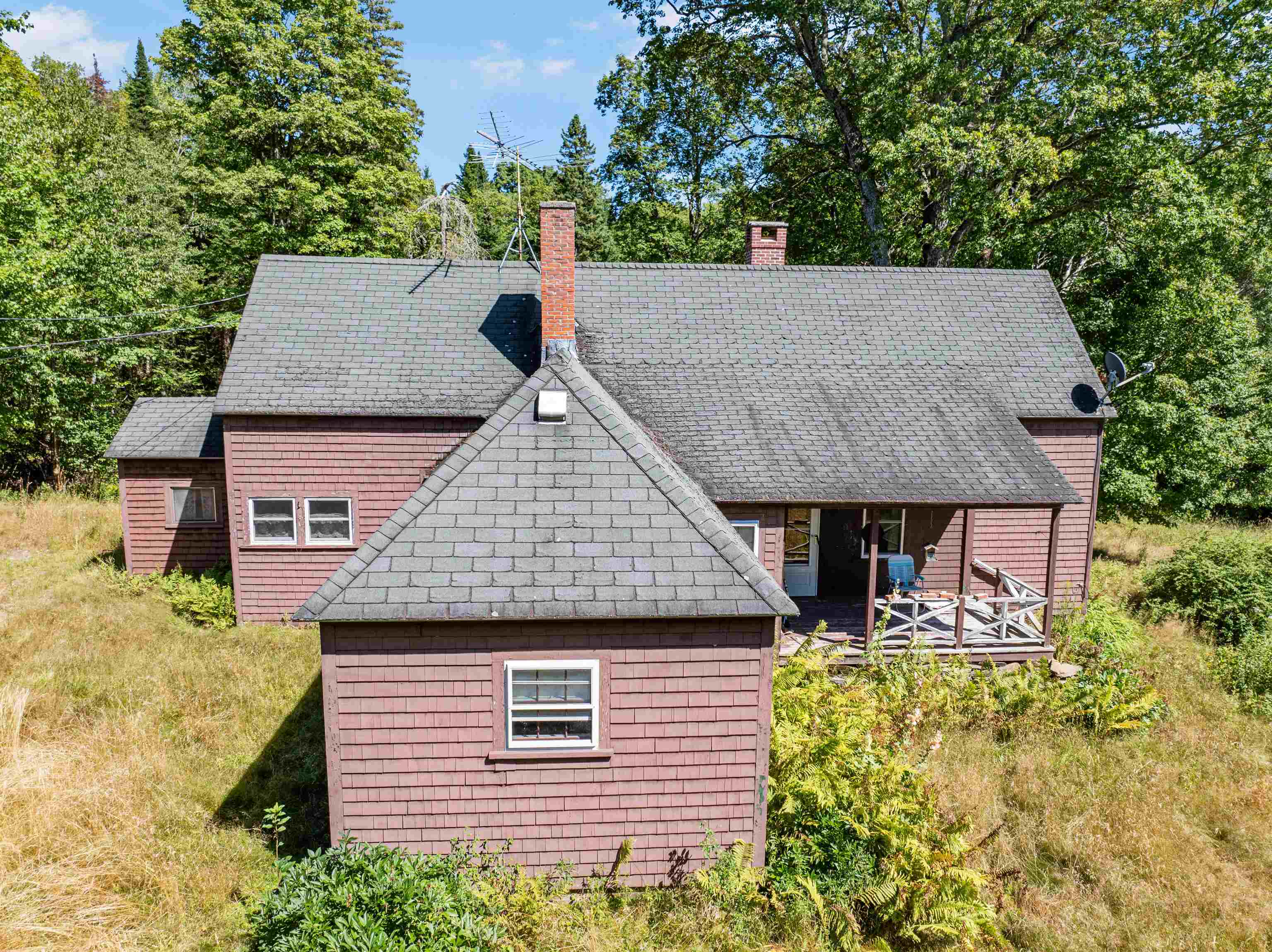 38 Lost Horizon Rd, Pittsburg, NH 03592