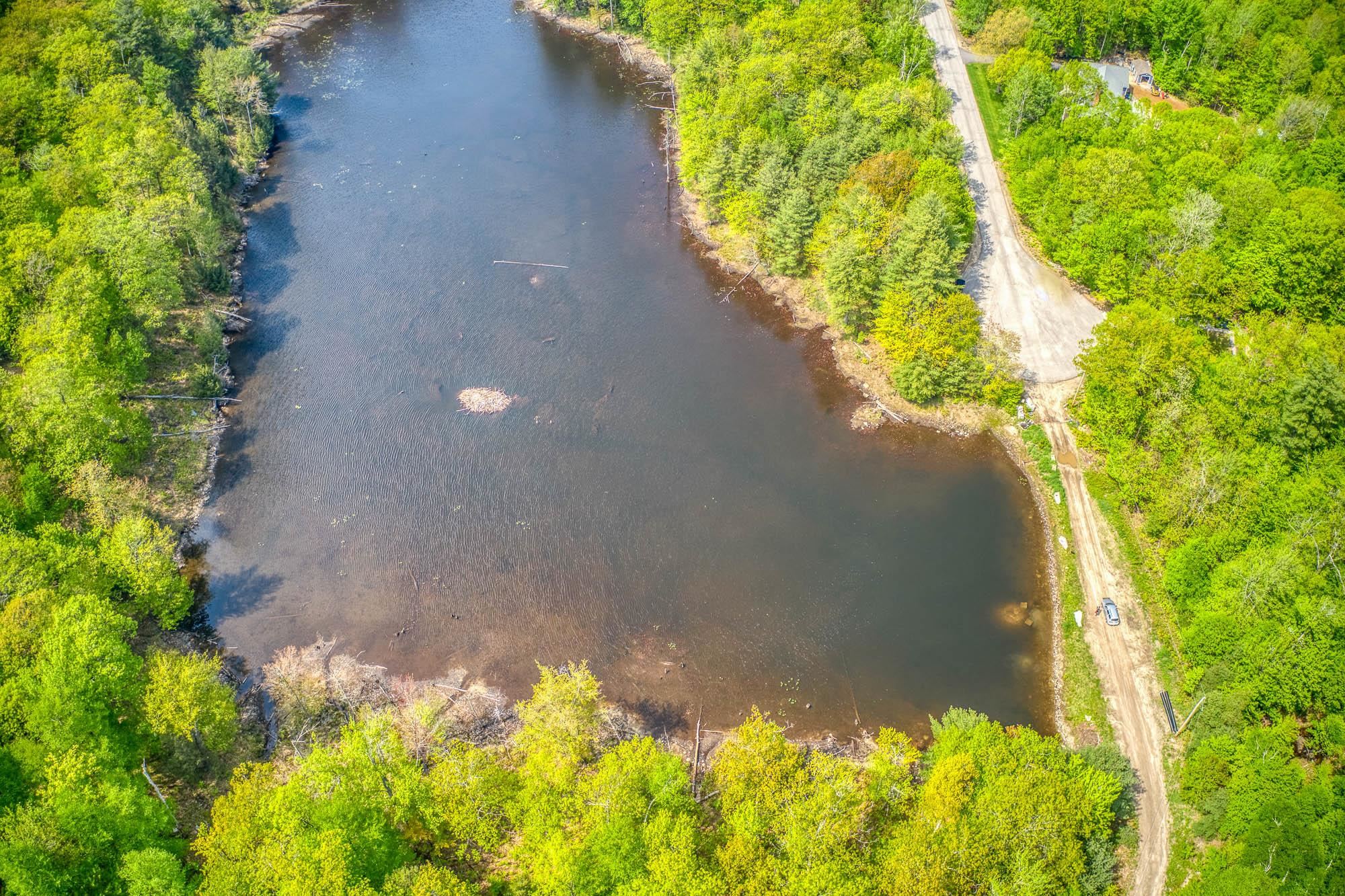 79 Summit Dr, New Boston, NH 03070