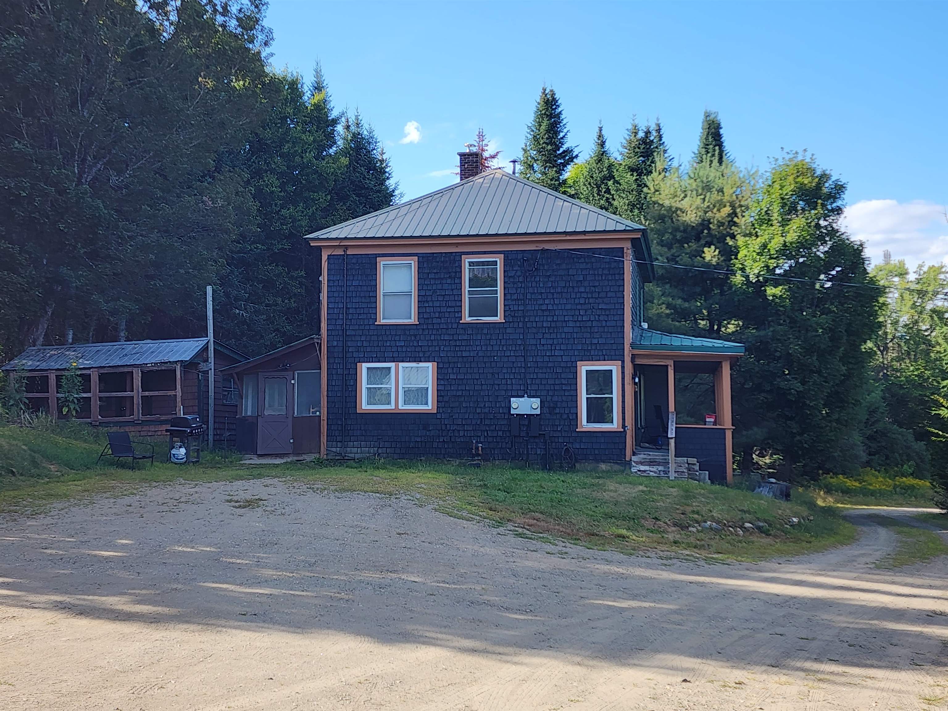 Photo 4 of 60