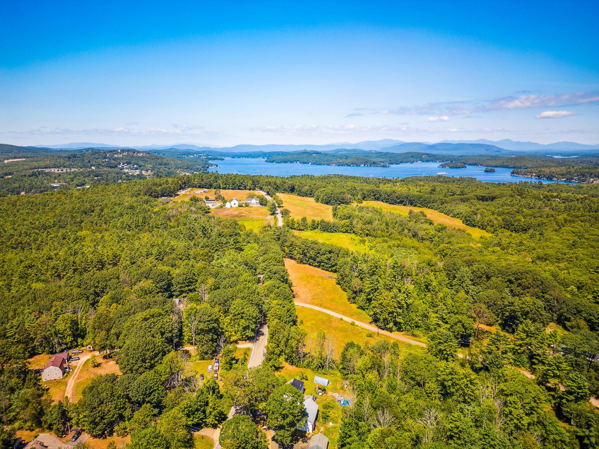 733 White Oaks Rd, Laconia, NH 03246