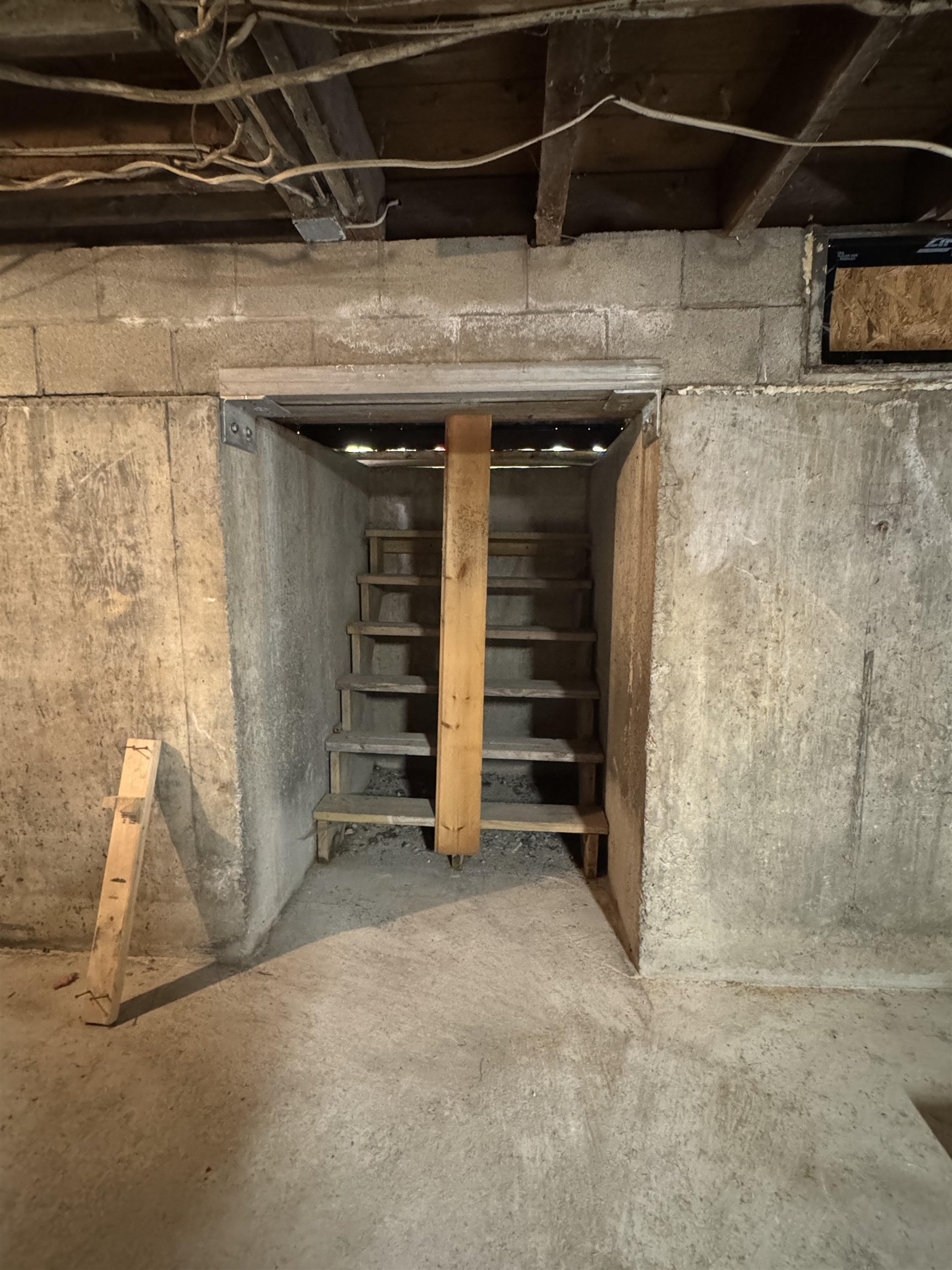 44 Prospect St, Lancaster, NH 03584