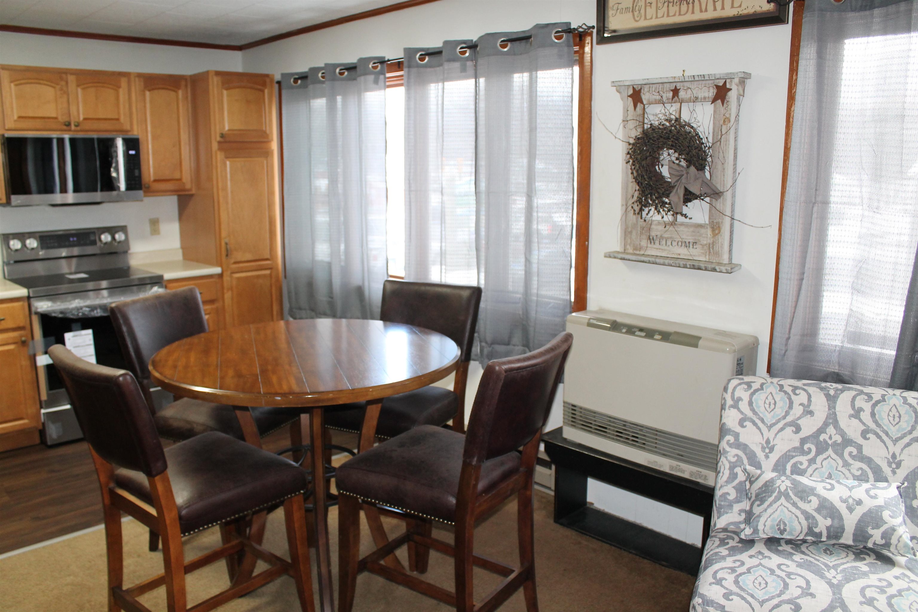 Homes for sale in Lincoln, NH | 78 Main St #2A, Lincoln, NH 03251 | MLS# 5057652