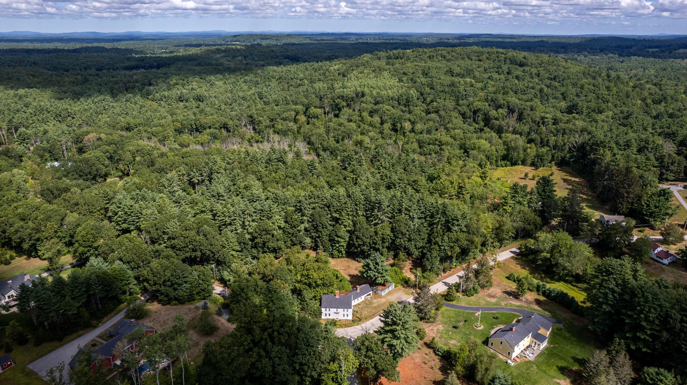 21 Currier St, South Hampton, NH 03827