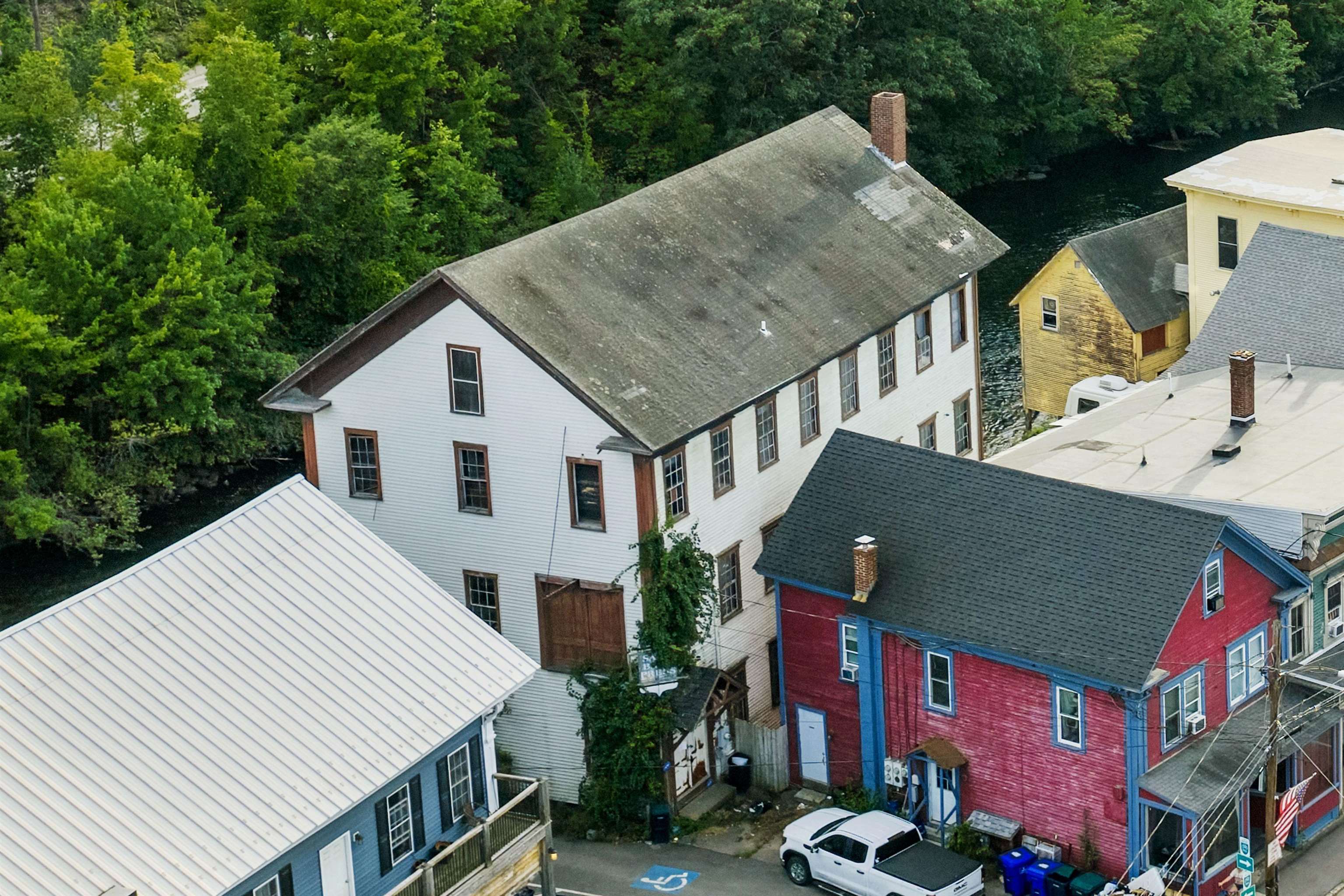 260 Main St, Tilton, NH 03276