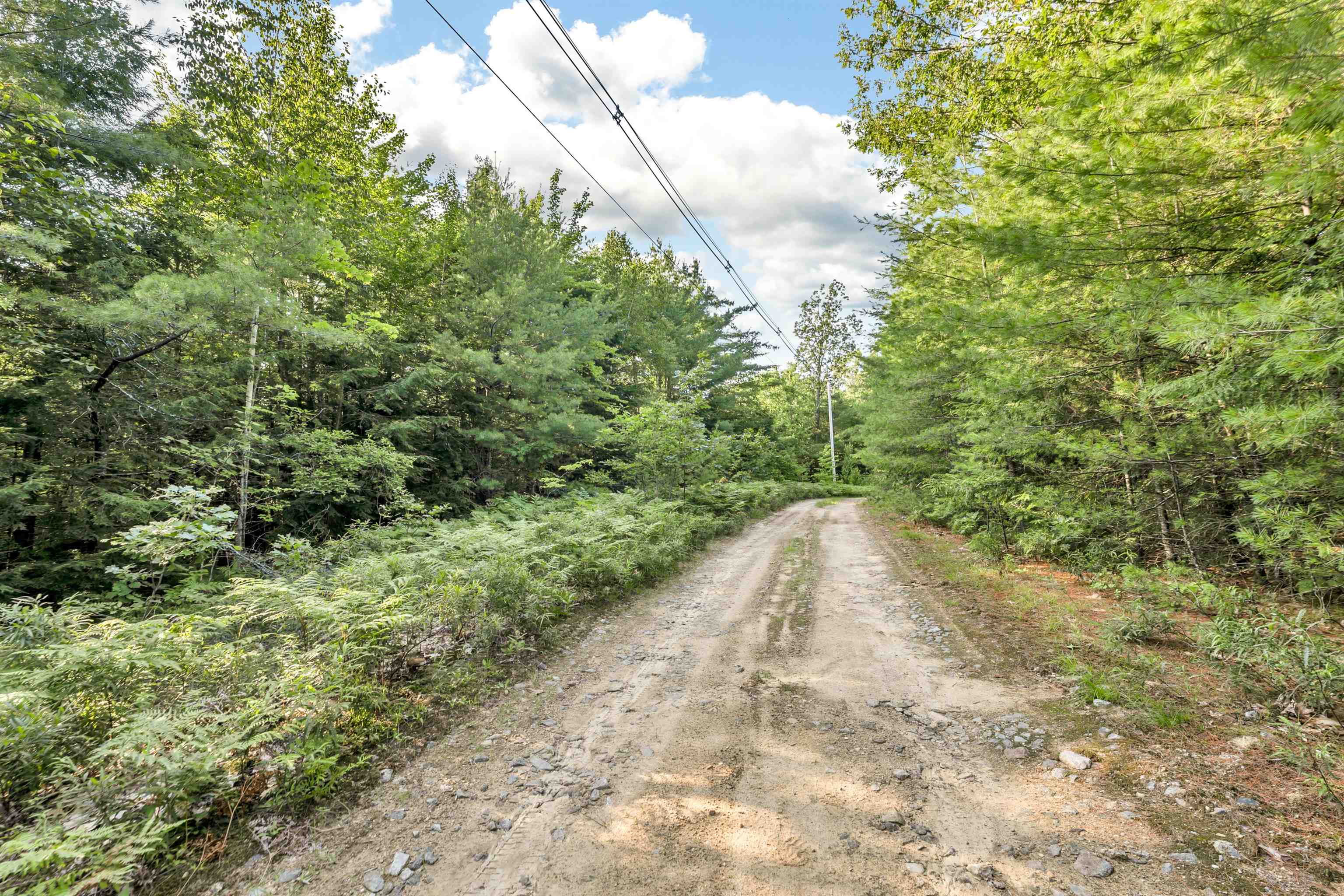 290 Pine Hill Rd, Wolfeboro, NH 03894