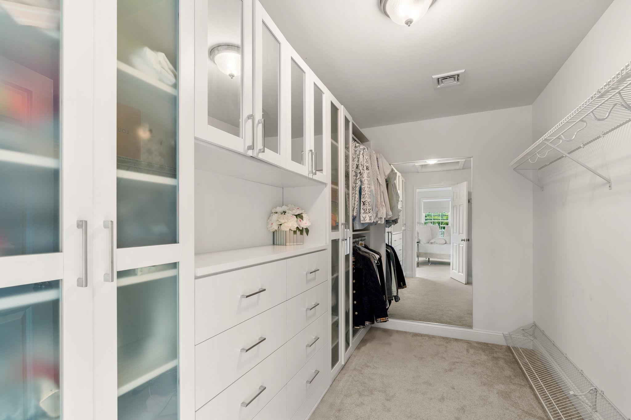 43 Hampton Rd, Exeter, NH 03833