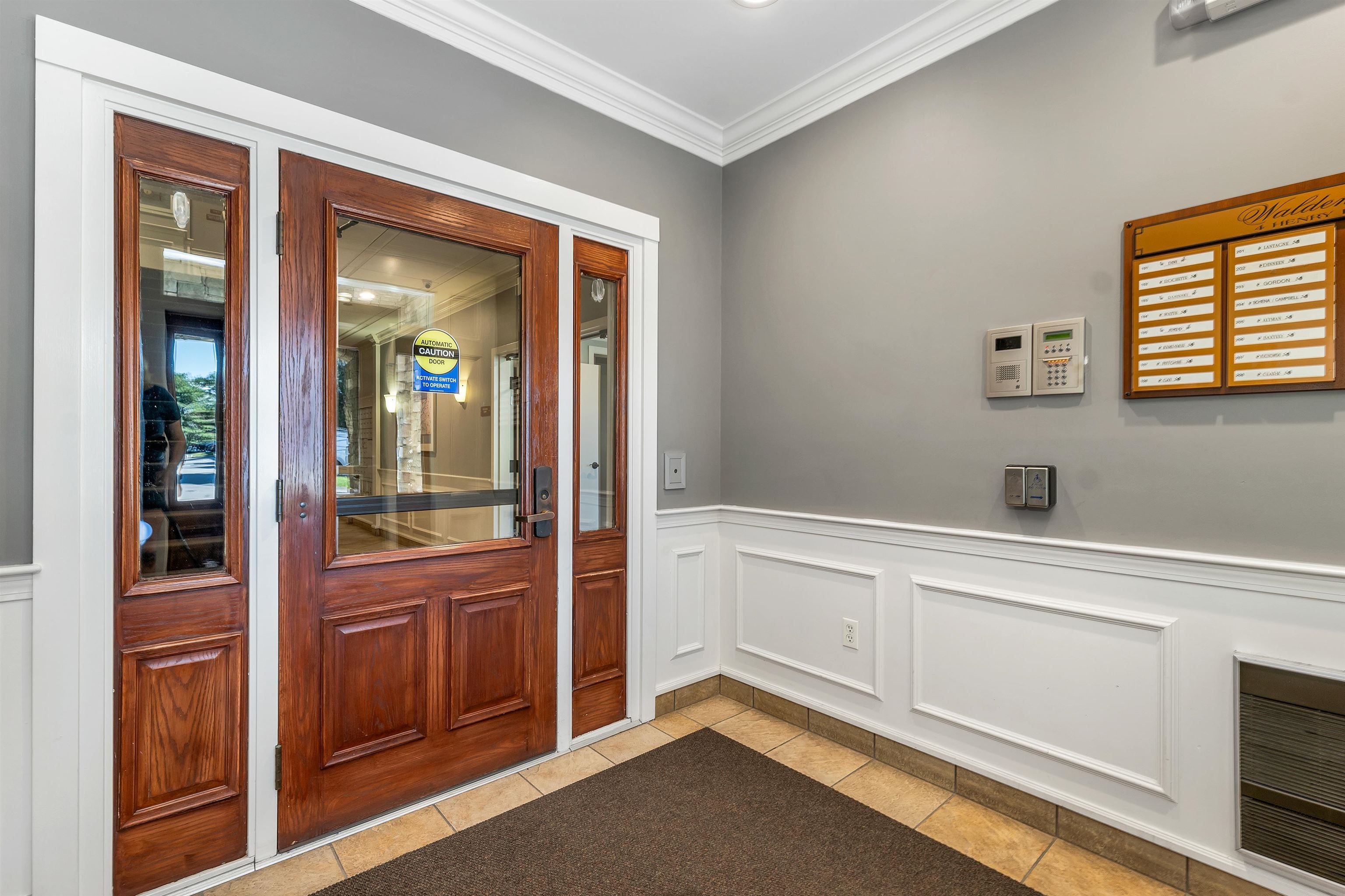 4 Henry David Dr, Nashua, NH 03062