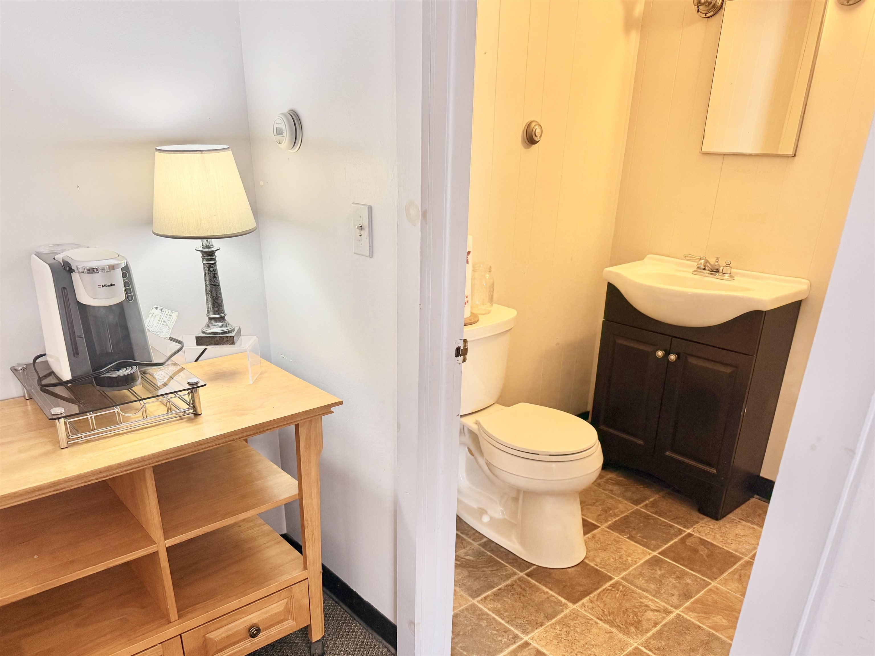 109 Park St, Springfield, VT 05156-0328