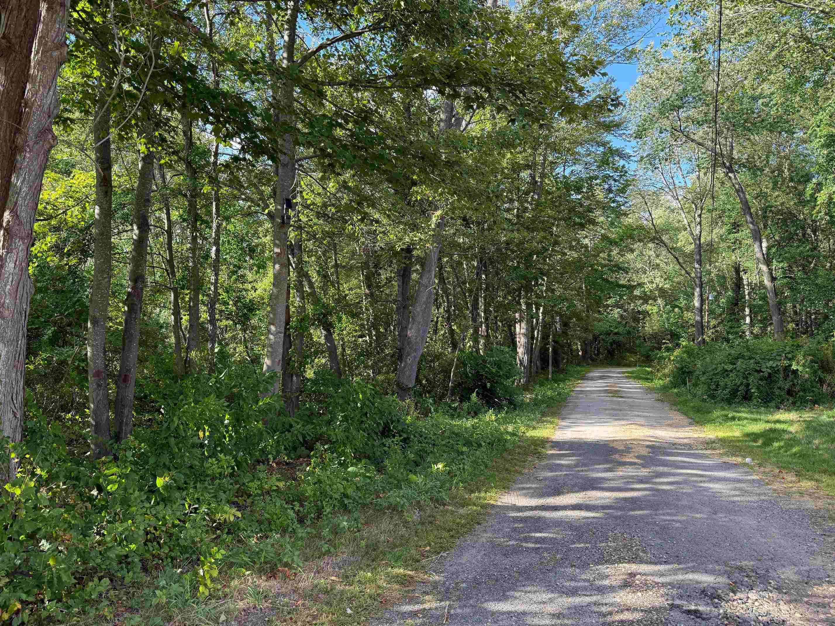 144 Rockingham Rd, Derry, NH 03038