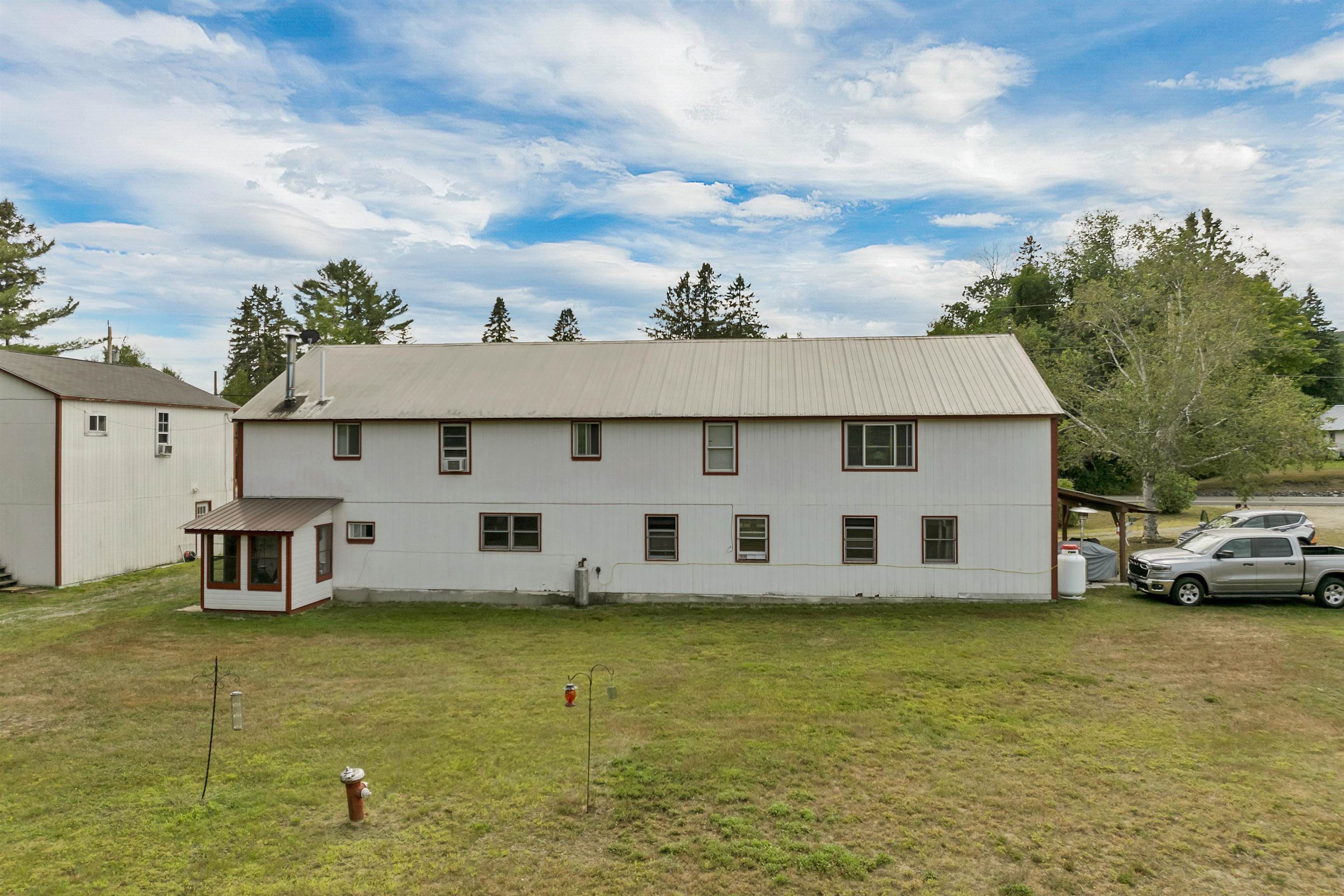 820 Colebrook Rd, Errol, NH 03579