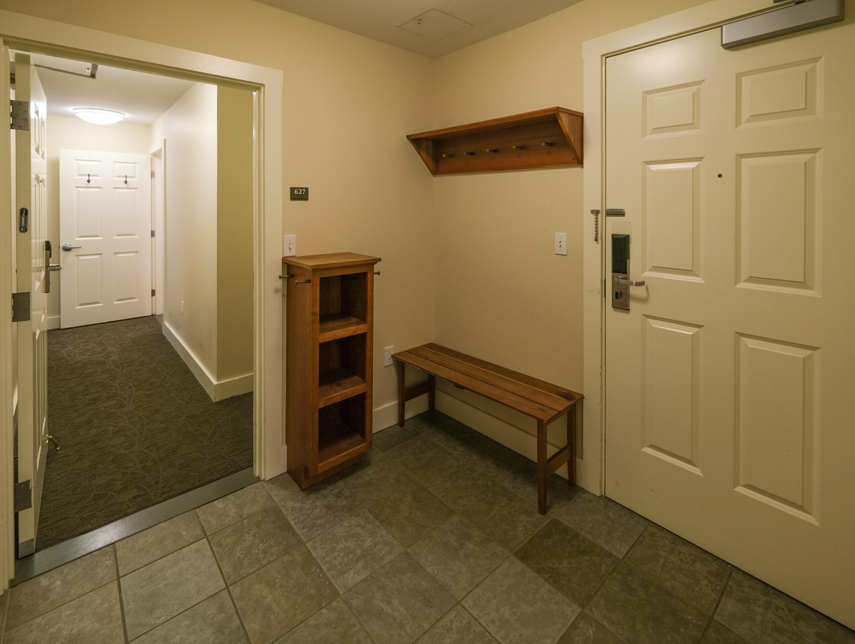 Private entrance area