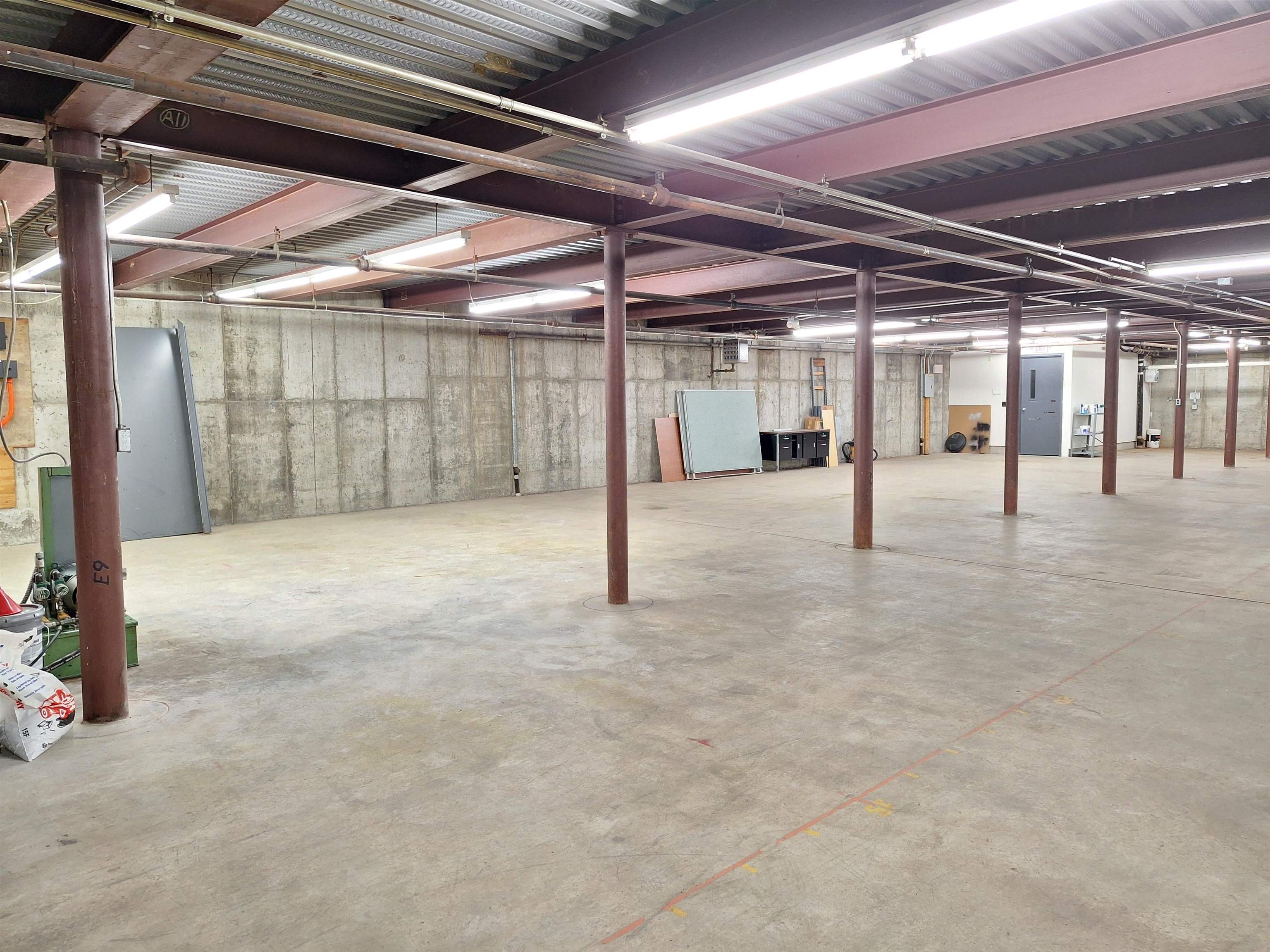 175 Amherst St, Nashua, NH 03060