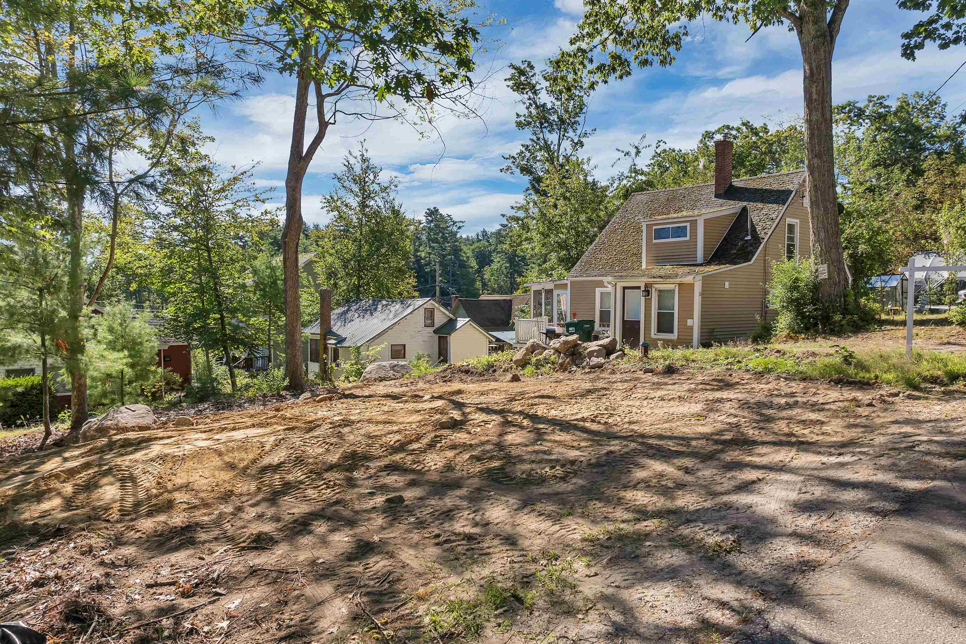 4 Milford St, Amherst, NH 03031