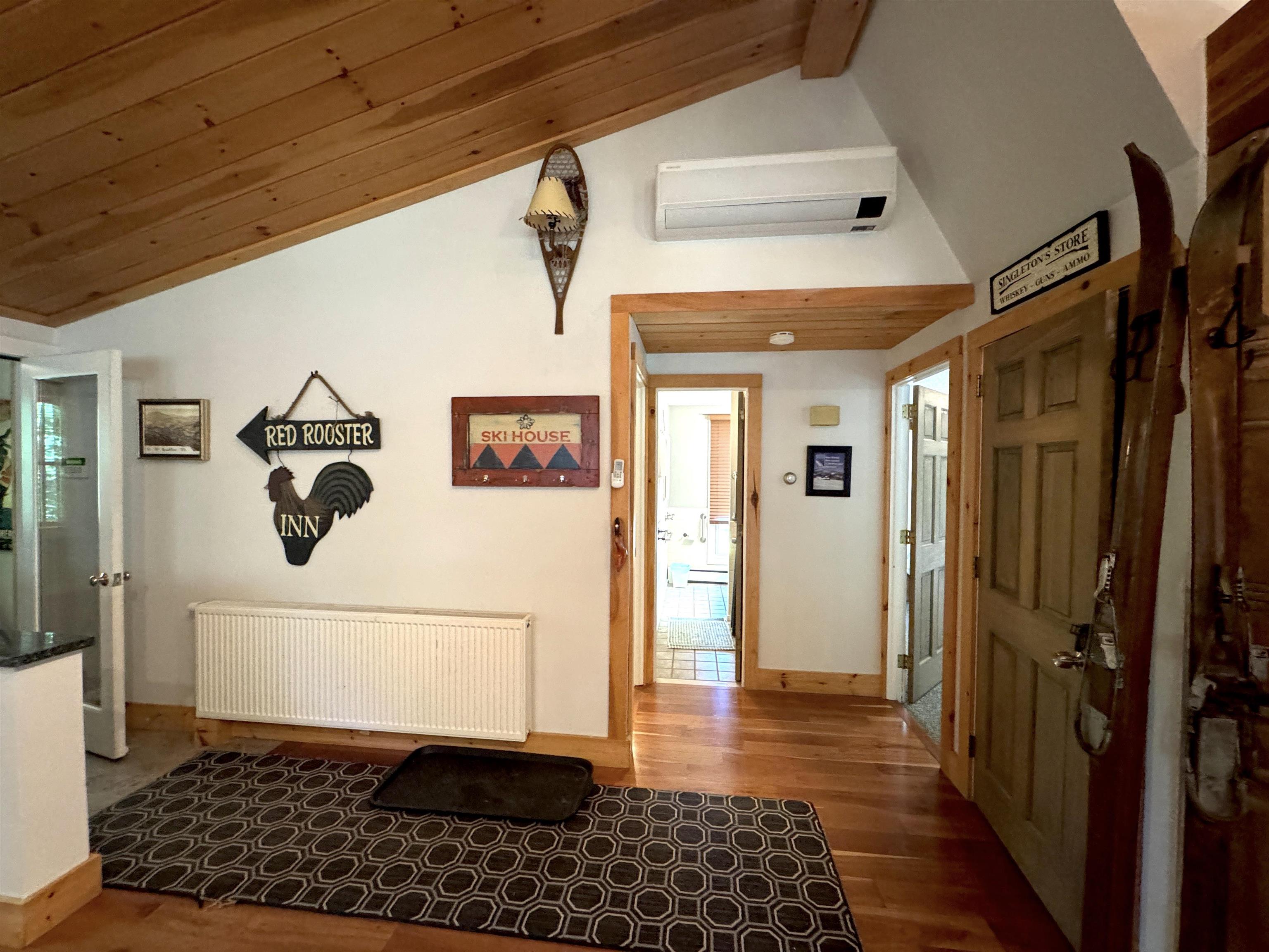 Entryway leads into open living sapce