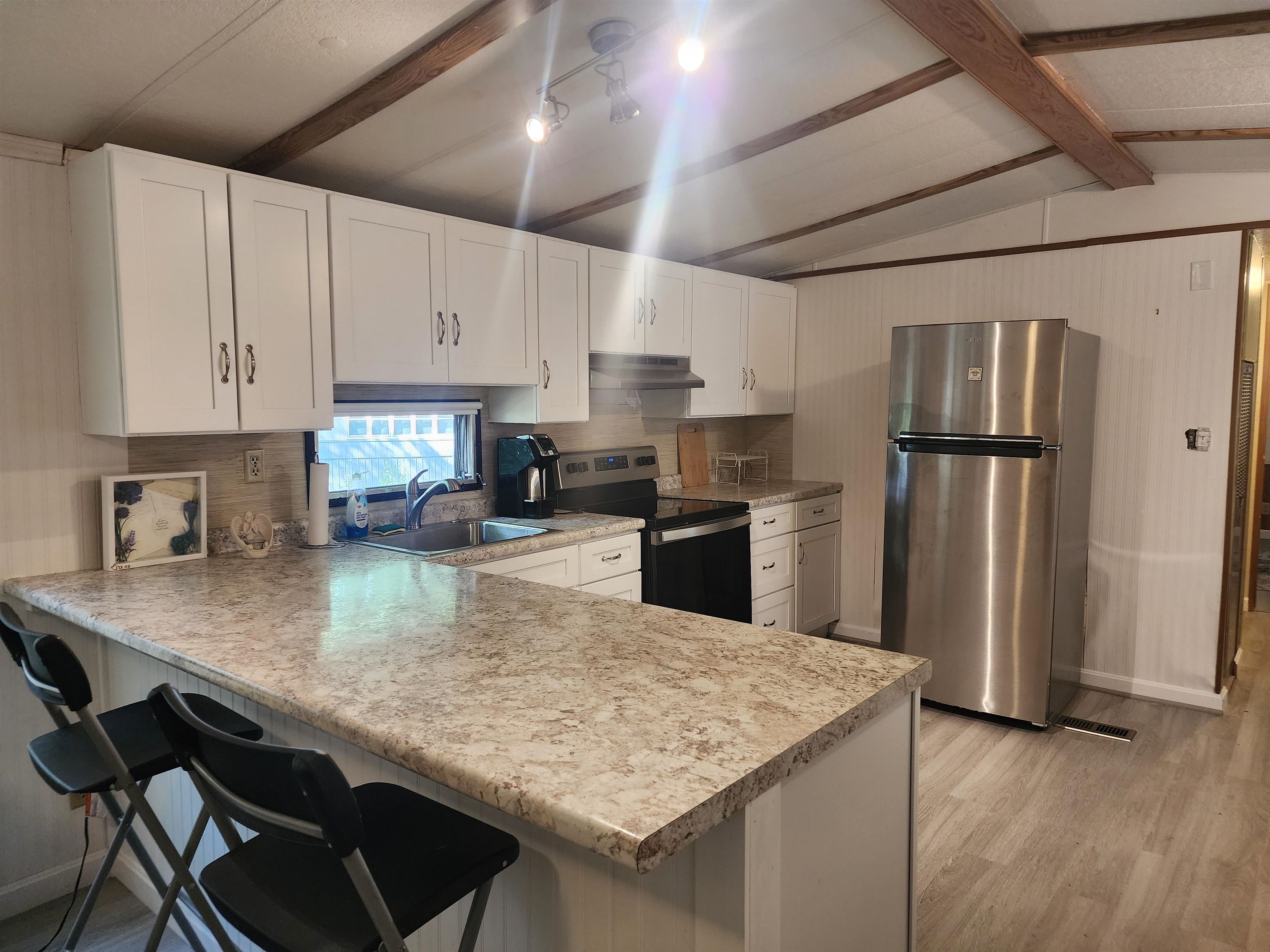 9 Sargent Pl, Gilford, NH 03249