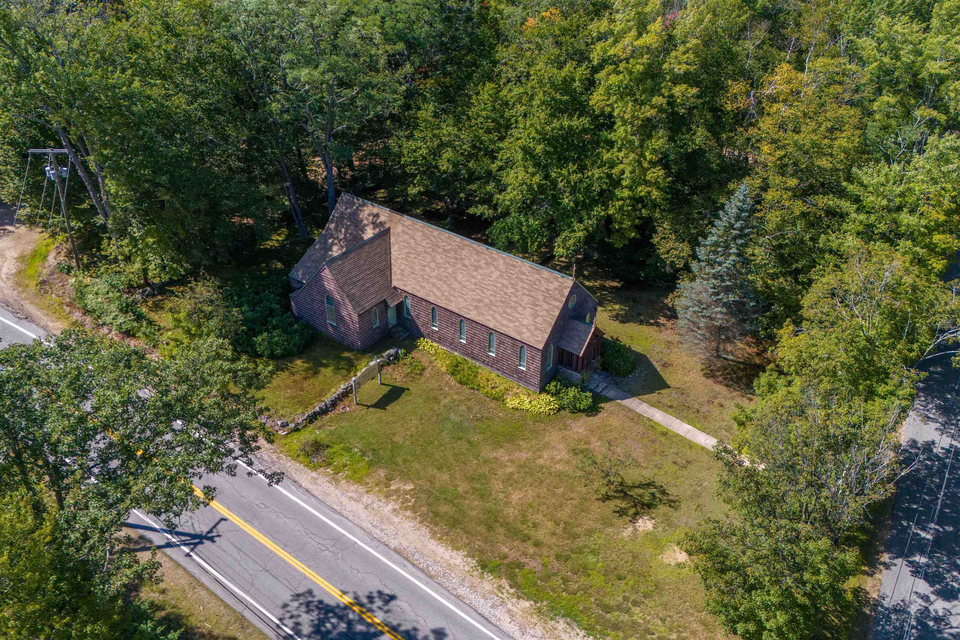 948 Gardner Hill Rd, Tamworth, NH 03886