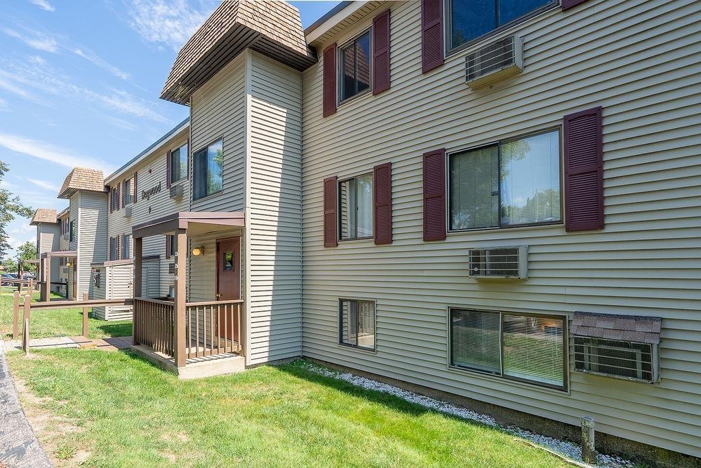 9 Treetop Cir, Laconia, NH 03246