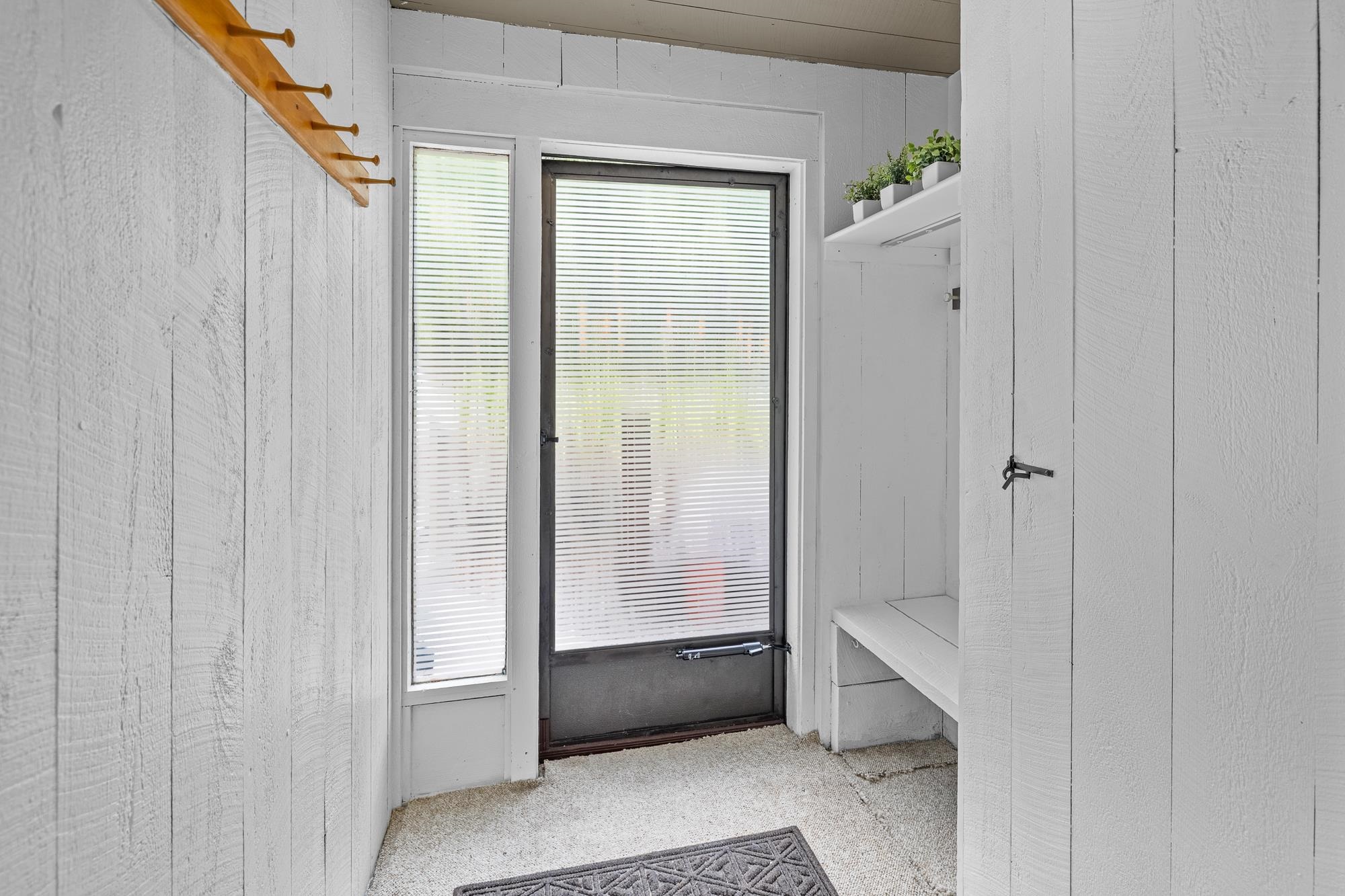 9 Pleasant Dr, Grantham, NH 03753