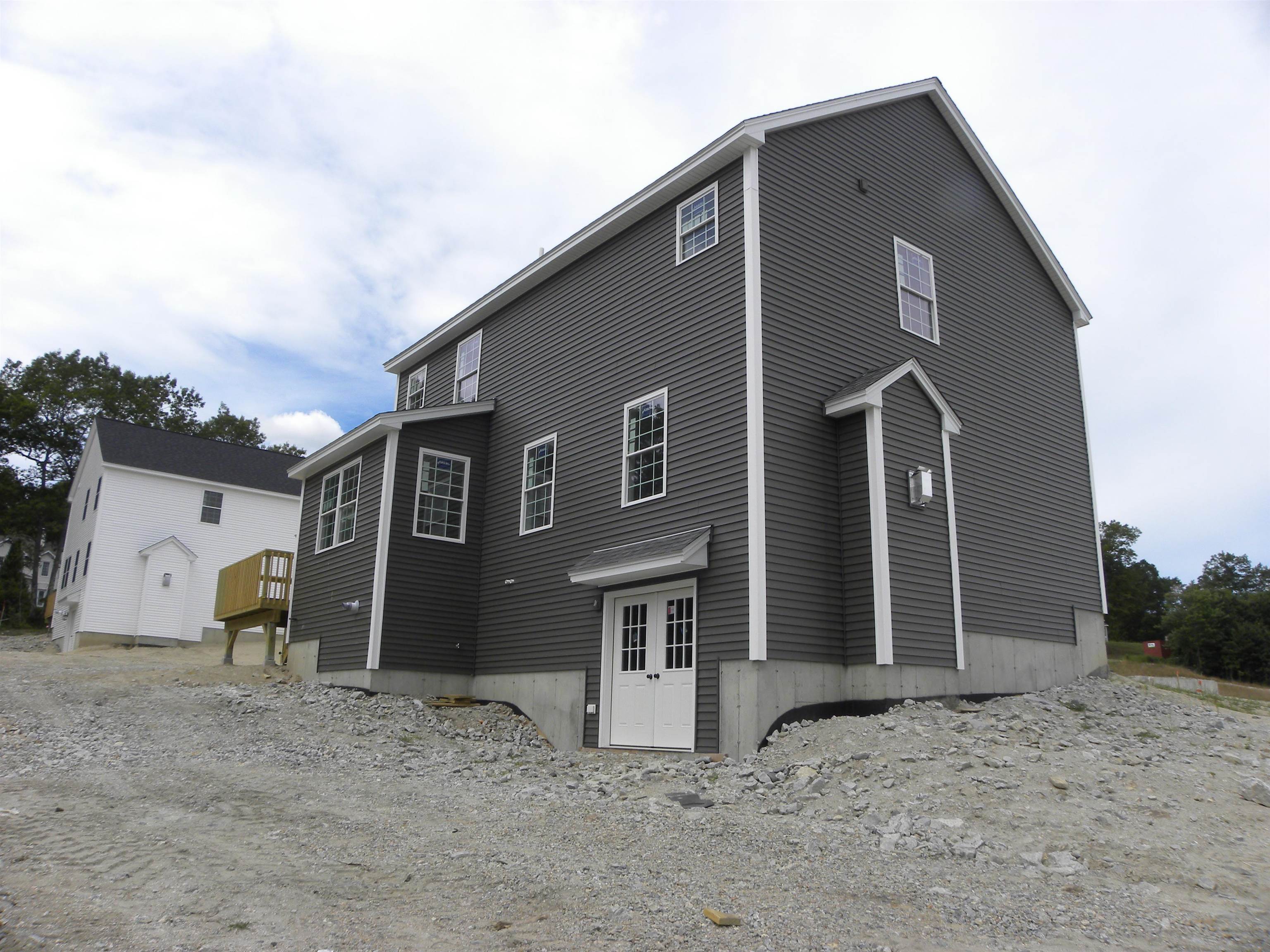 309 Karatzas Ave, Manchester, NH 03104