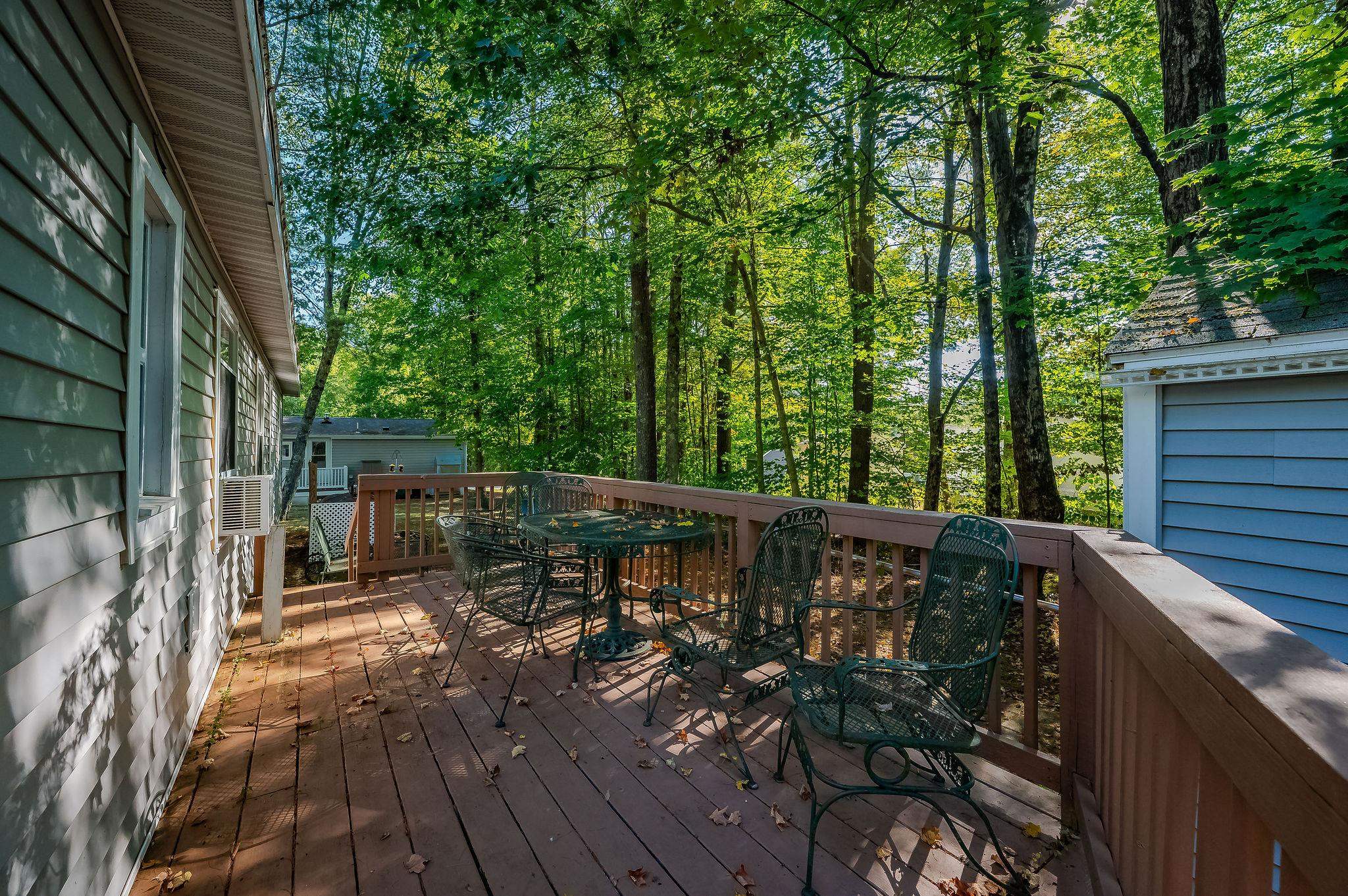 10 York Ct, Rochester, NH 03868