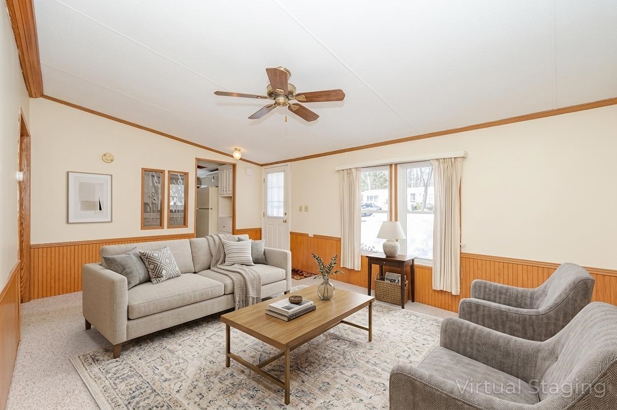 10 York Ct, Rochester, NH 03868