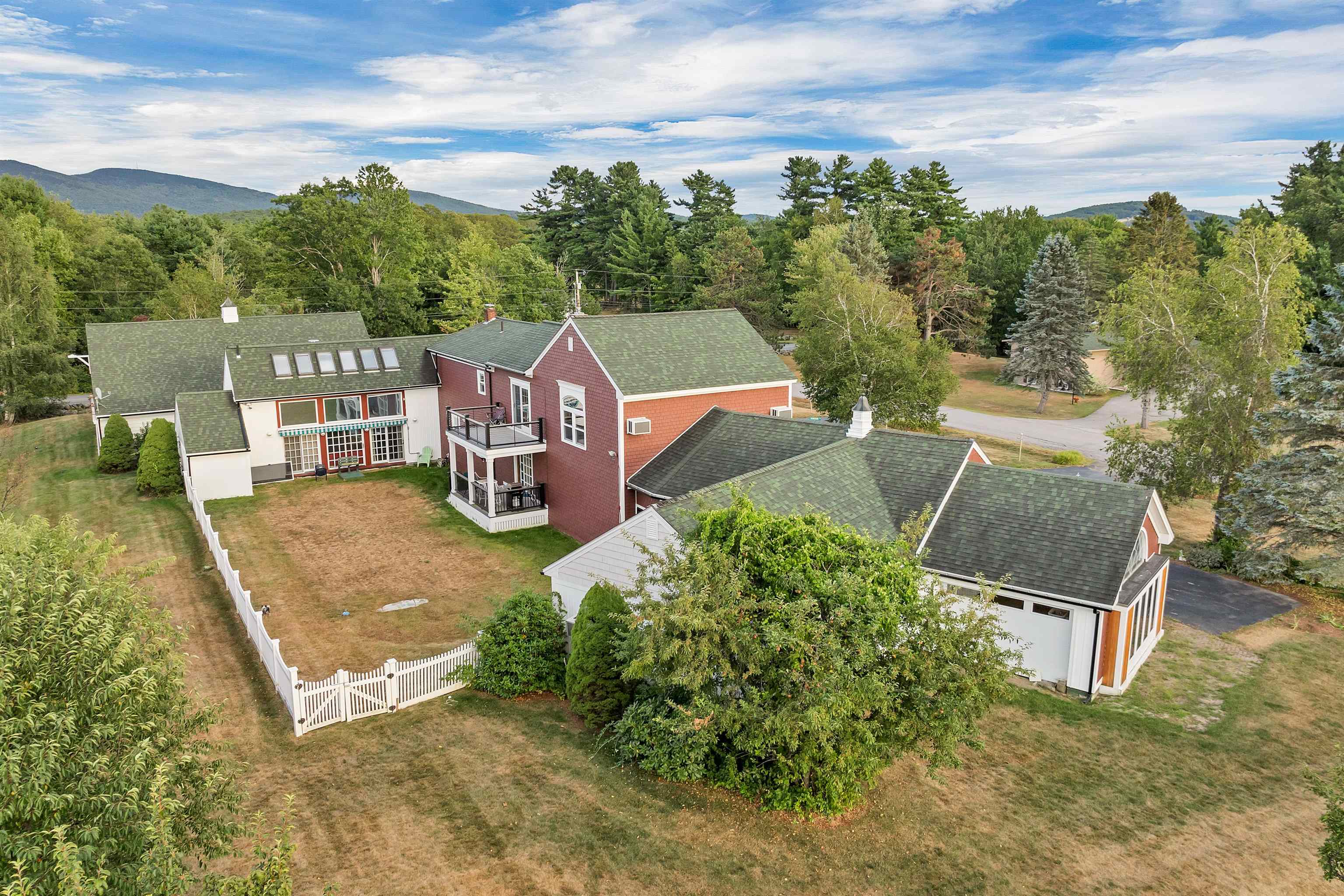 7 Countryside Dr, Gilford, NH 03249