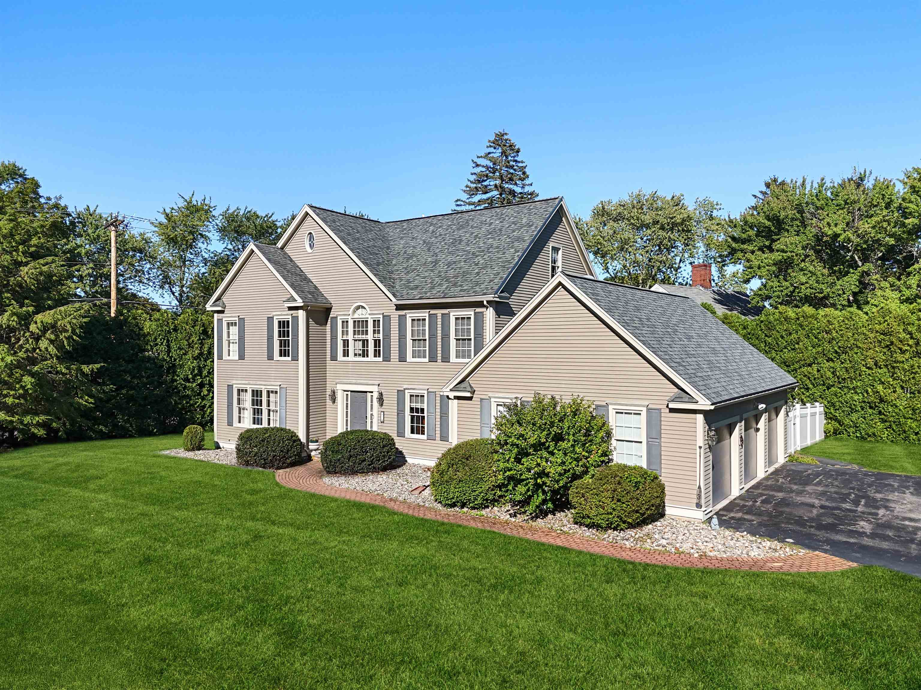 MLS 5059568: 3 Playhouse Circle, Hampton NH