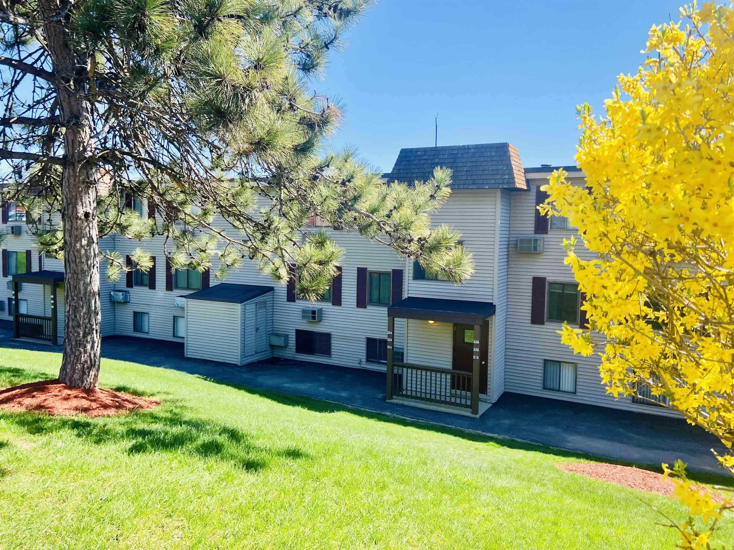 75 Treetop Circle — photo 1