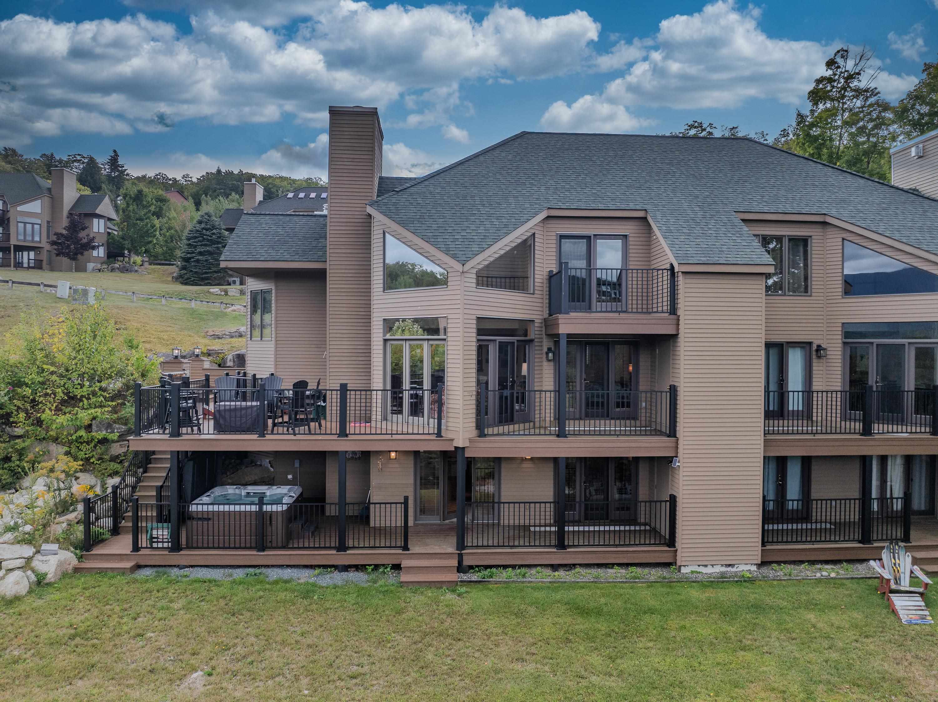 305 Crawford Ridge Rd, Carroll, NH 03575