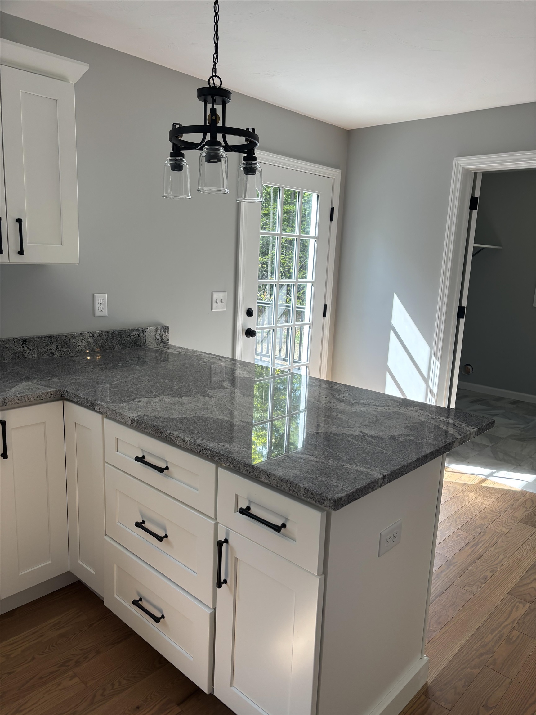 64A Hutchins St, Concord, NH 03301