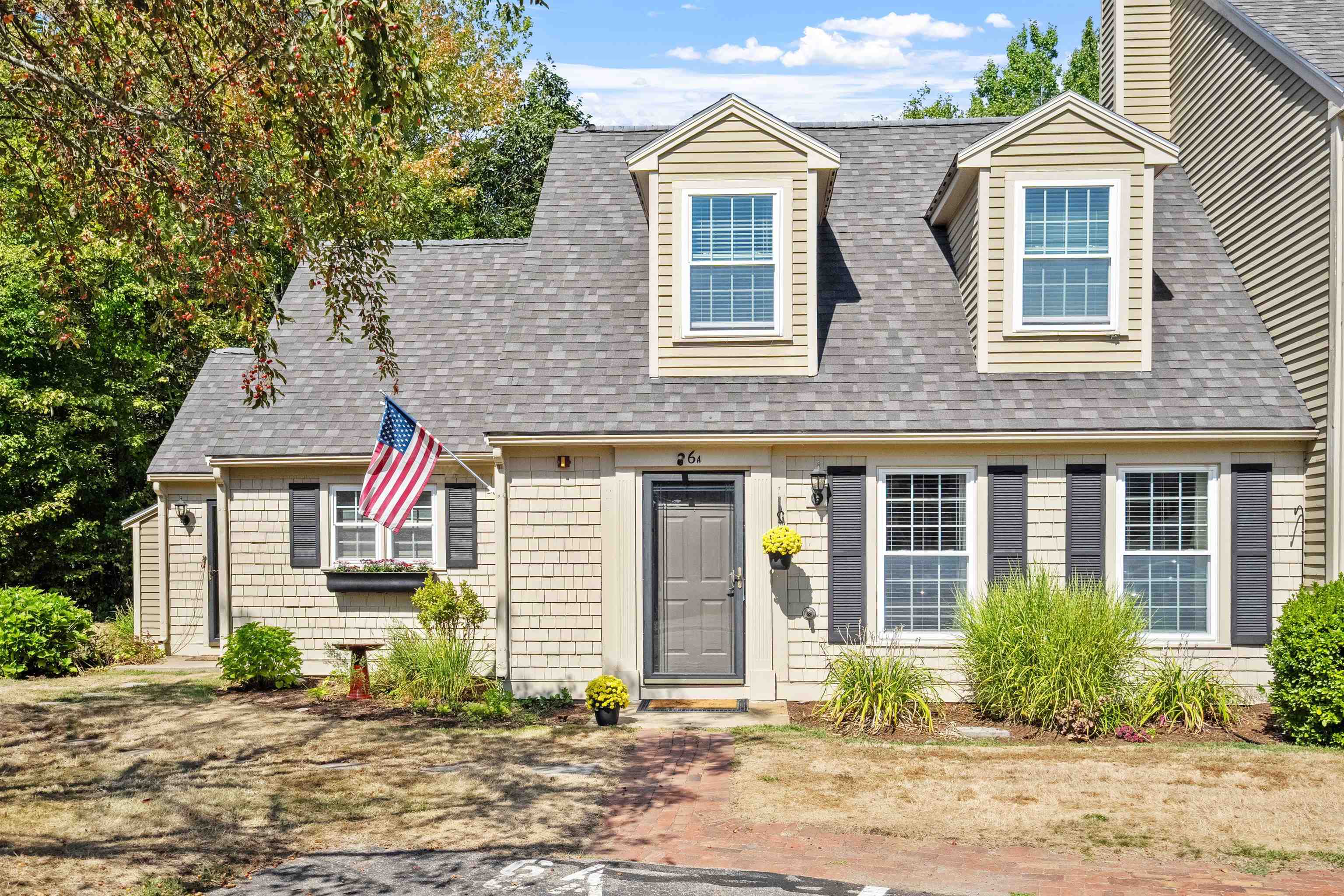 6 Independence Way — photo 1