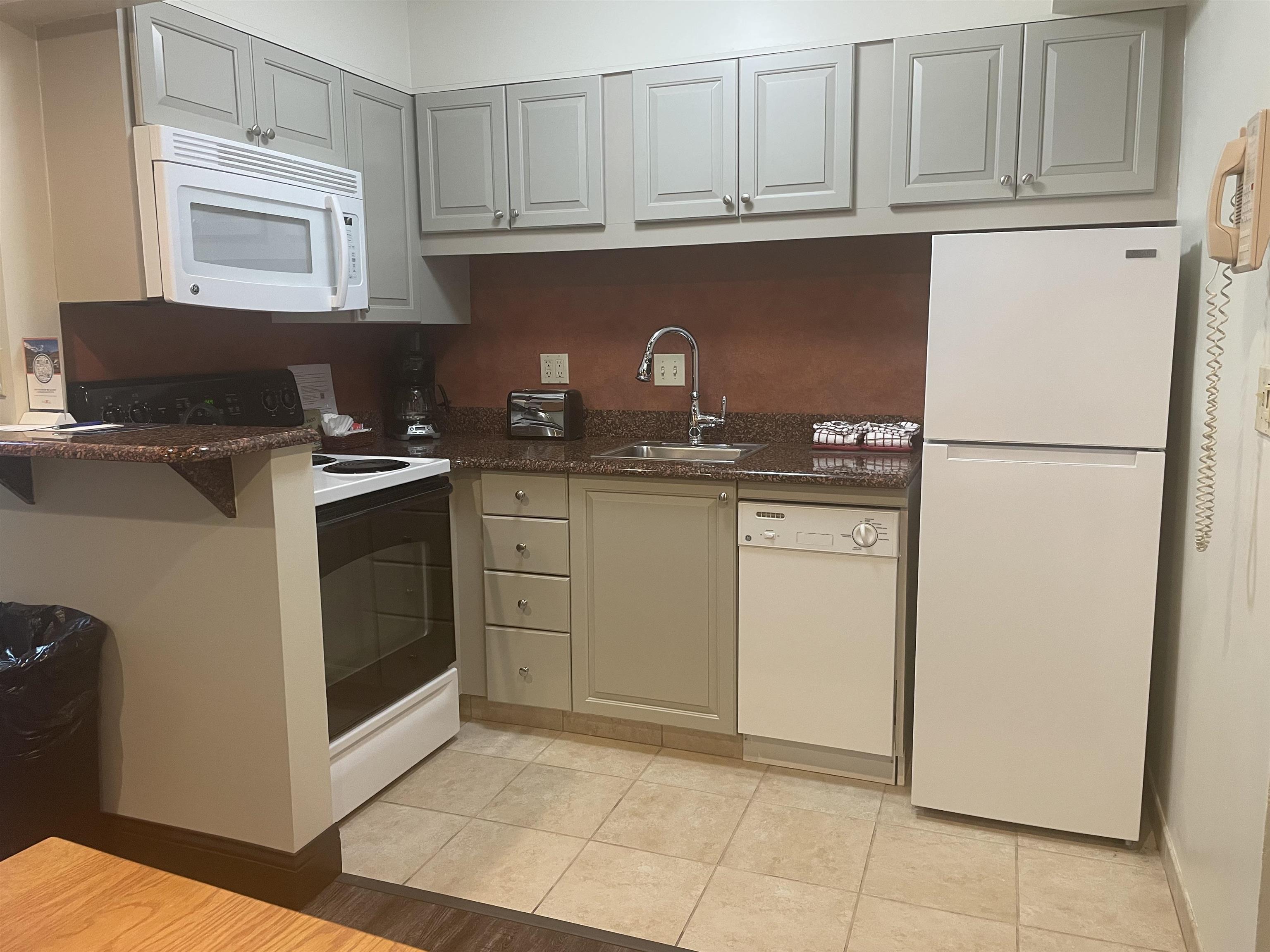 90 Loon Mountain Rd, Lincoln, NH 03251