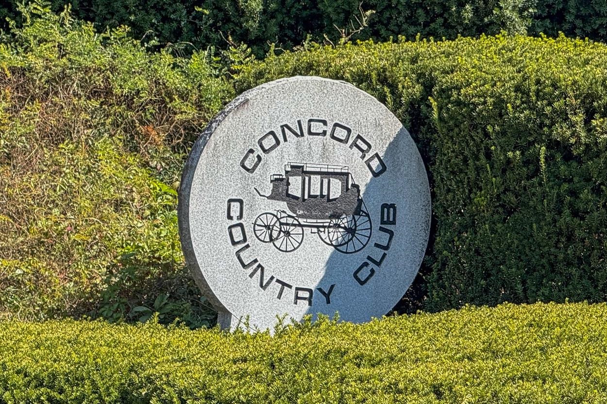 24 Foxcross Cir, Concord, NH 03301