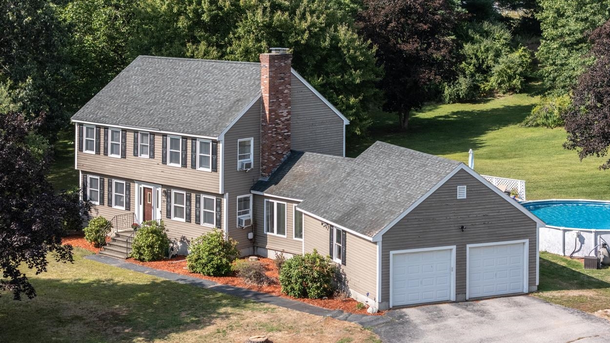 MLS 5060251: 27 Riverview Circle, Litchfield NH