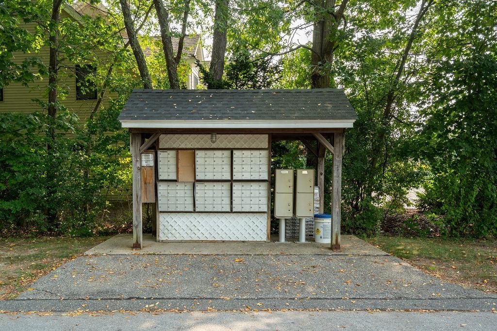 4 Freedom Dr, Dover, NH 03820