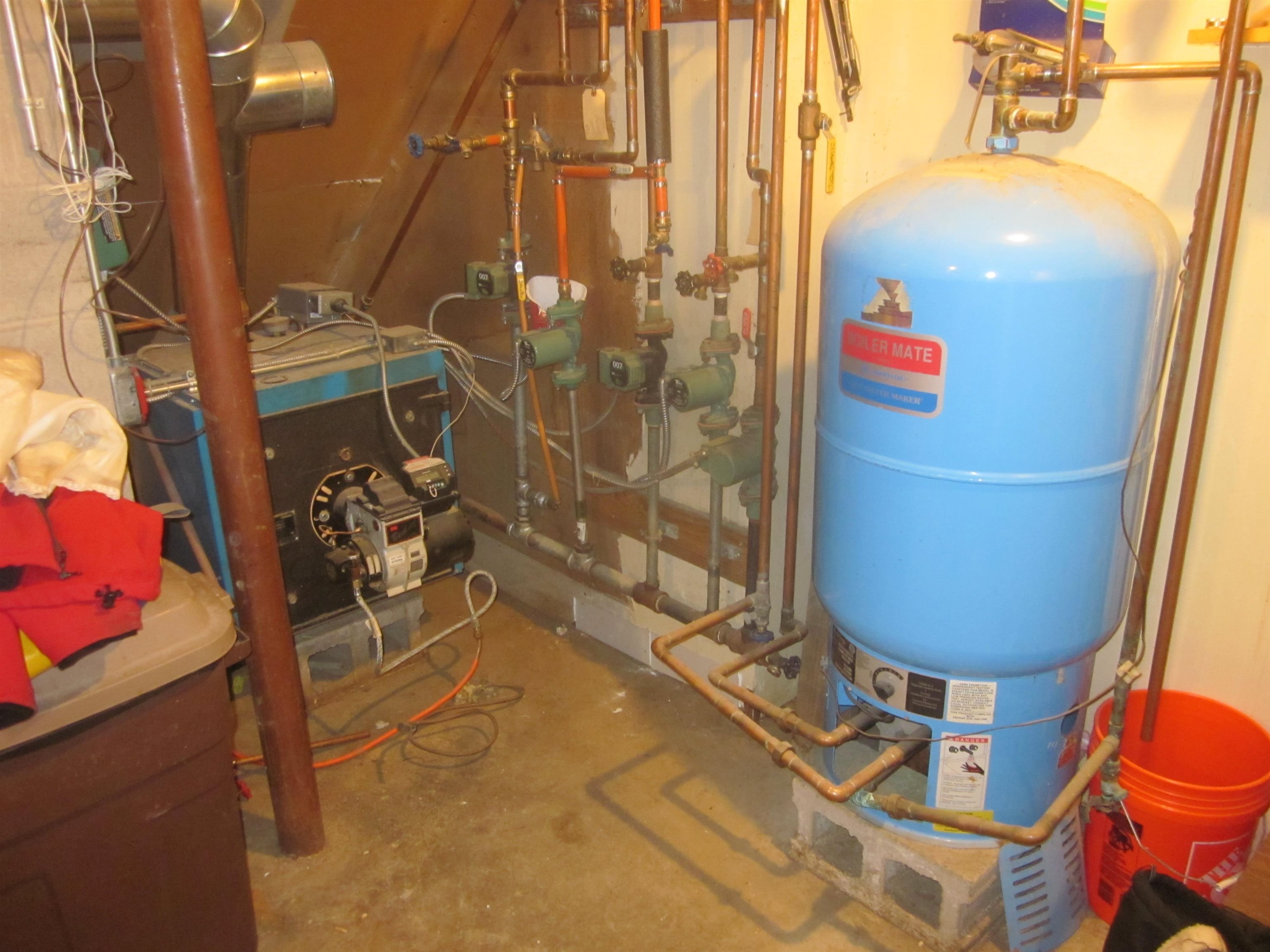 948 Strafford Rd, Barrington, NH 03825