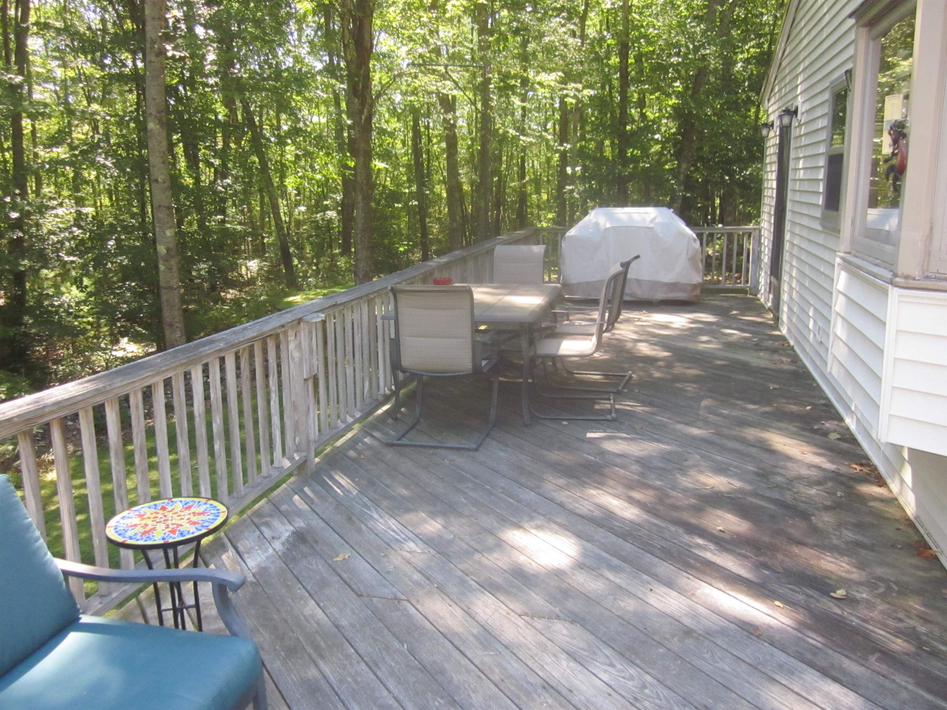 948 Strafford Rd, Barrington, NH 03825