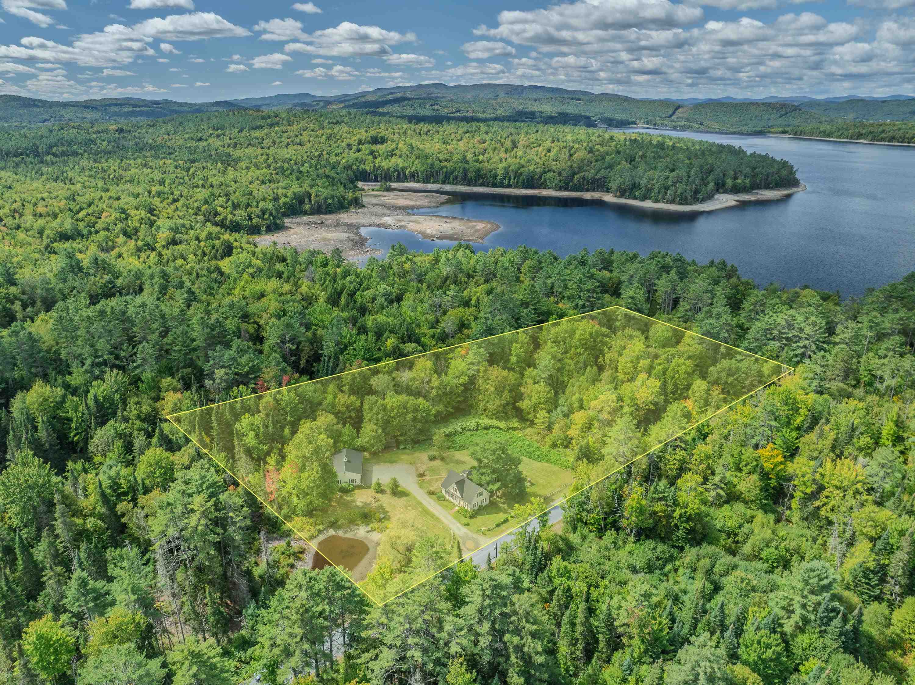 921 Old Waterford Rd, Littleton, NH 03561