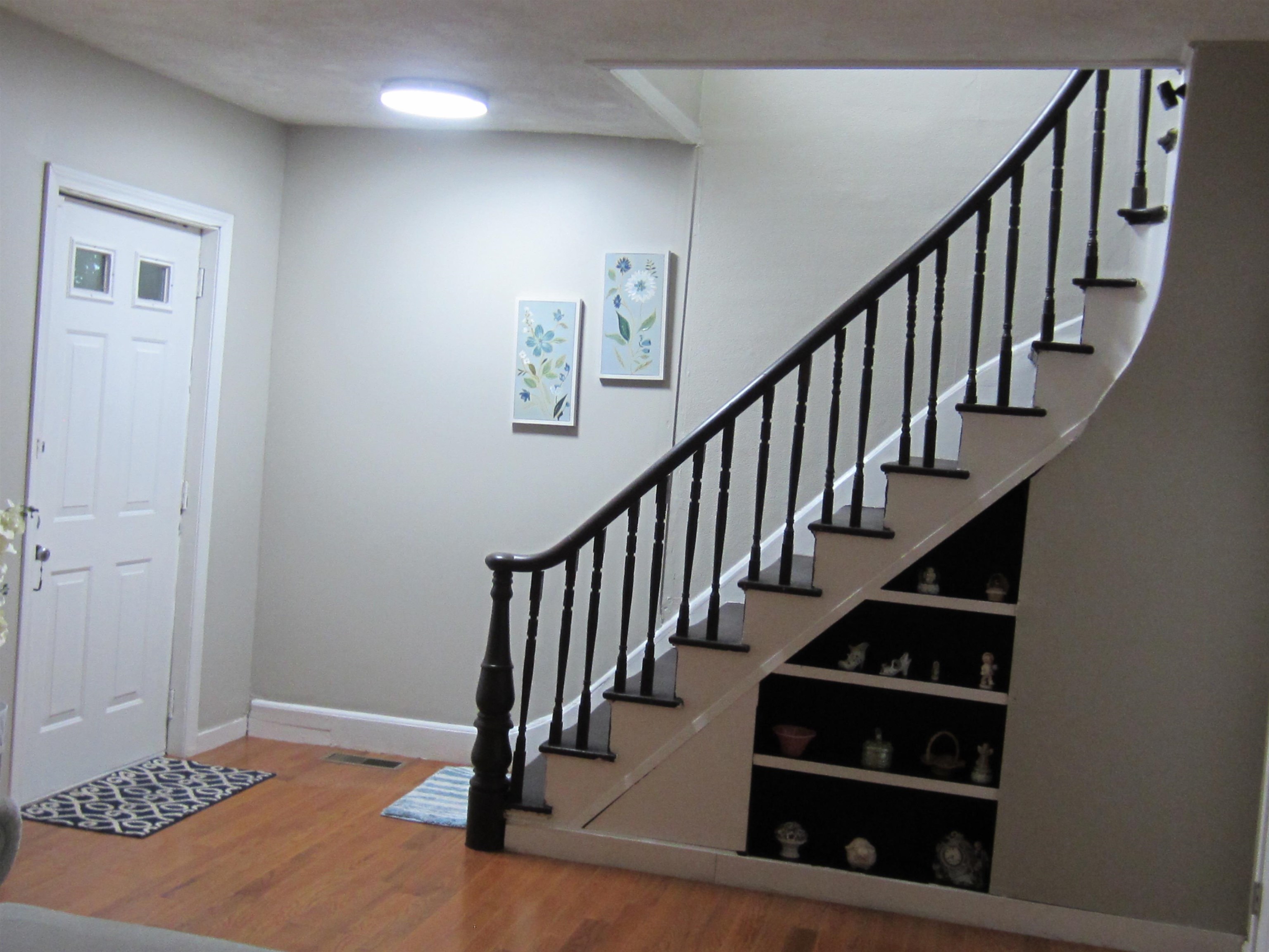 162 Central St, Manchester, NH 03103