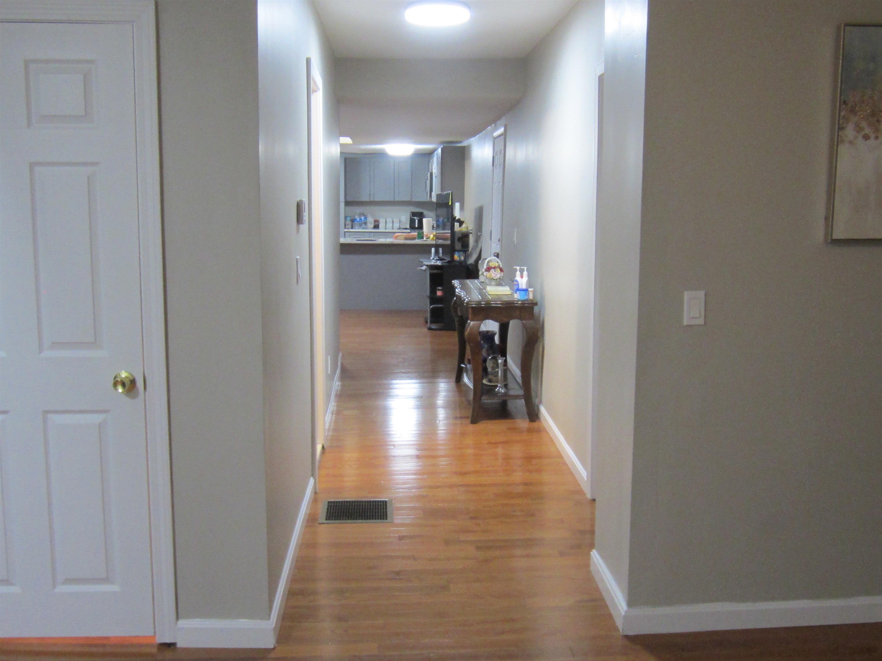 162 Central St, Manchester, NH 03103